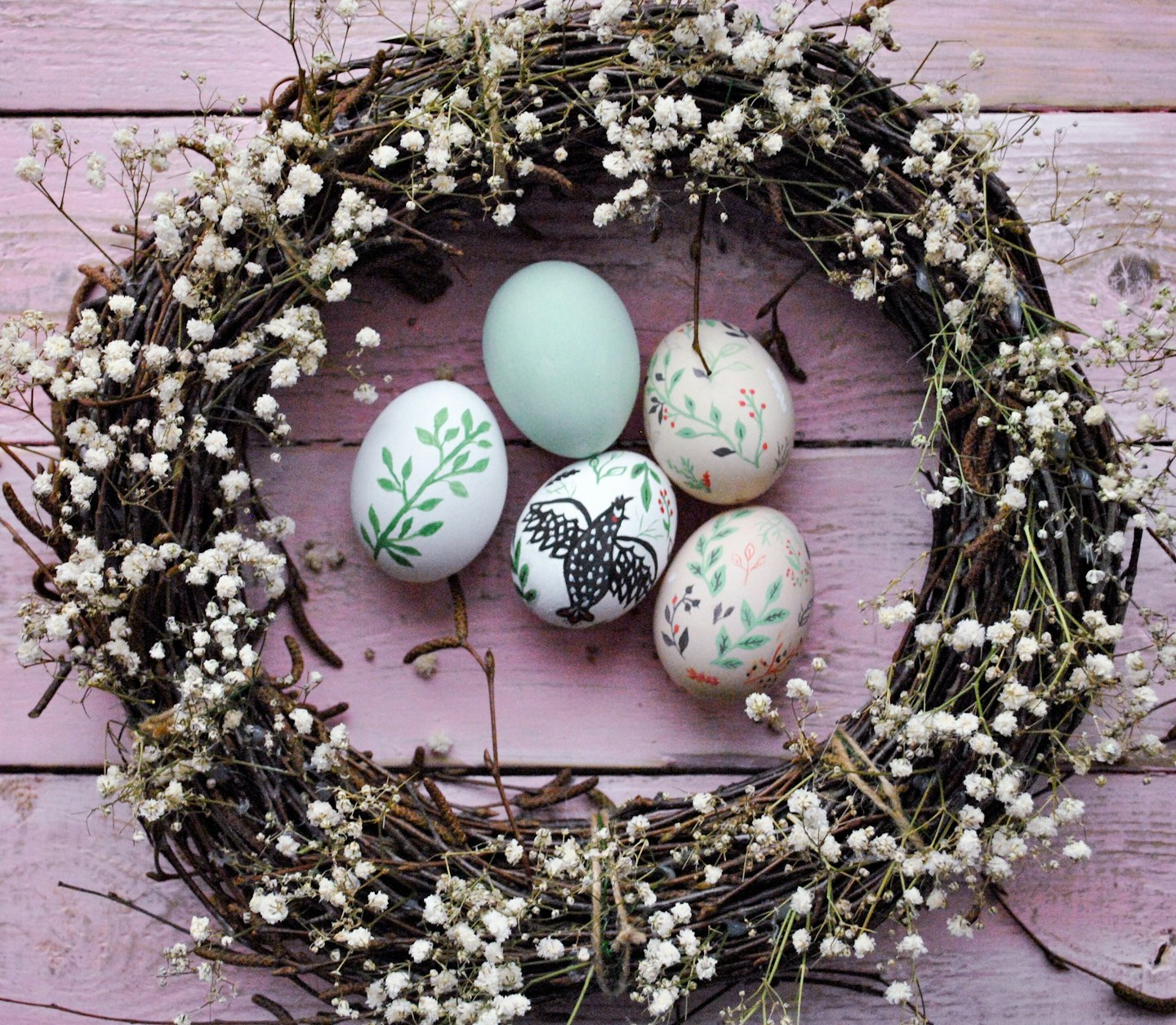 Easter crafts for adults: easter wreath