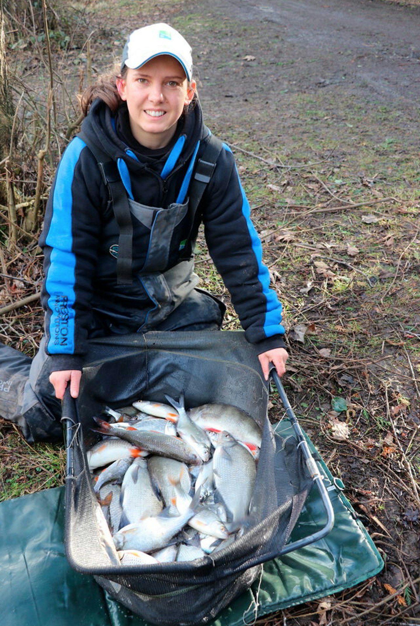 Big roach figure in a mixed net of silvers for Kayleigh