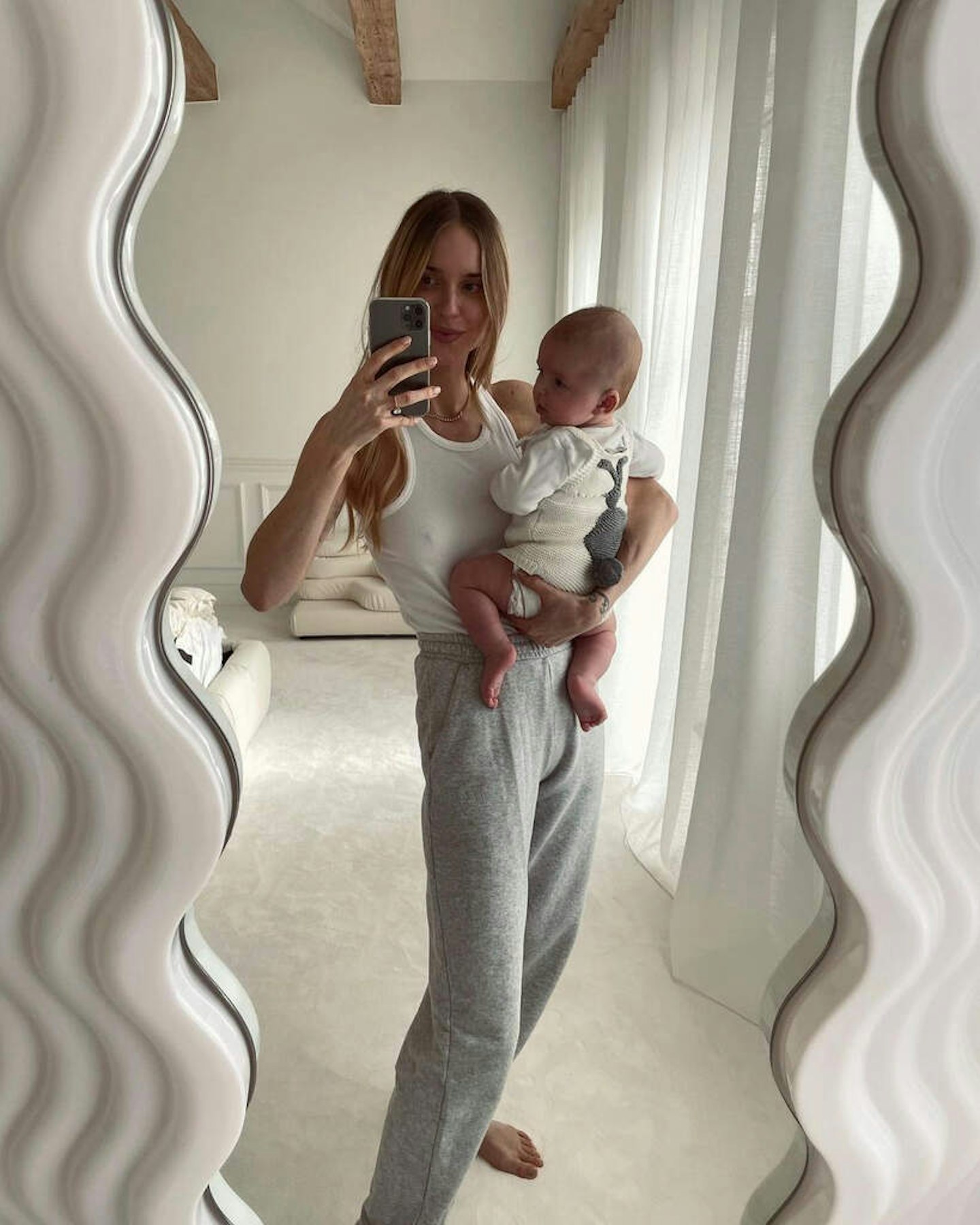 Pernille Teisbaek mirror selfie wiggly mirror