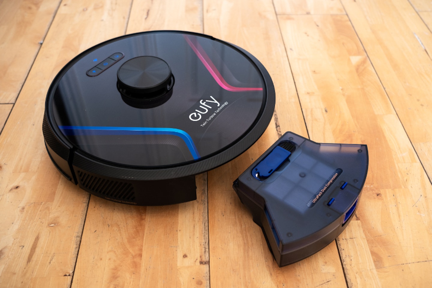 Eufy RoboVac X8 dustbox