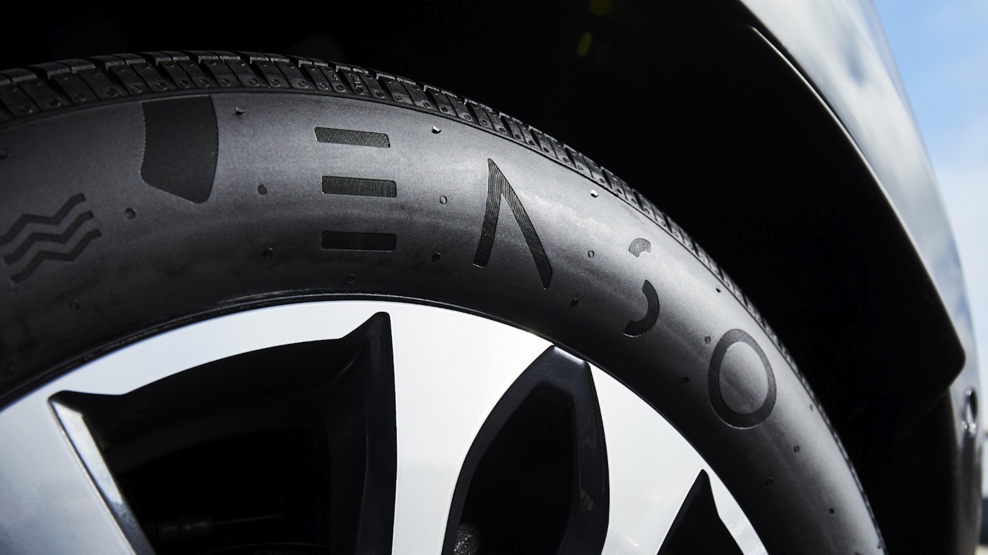 Closeup of ENSO tyre