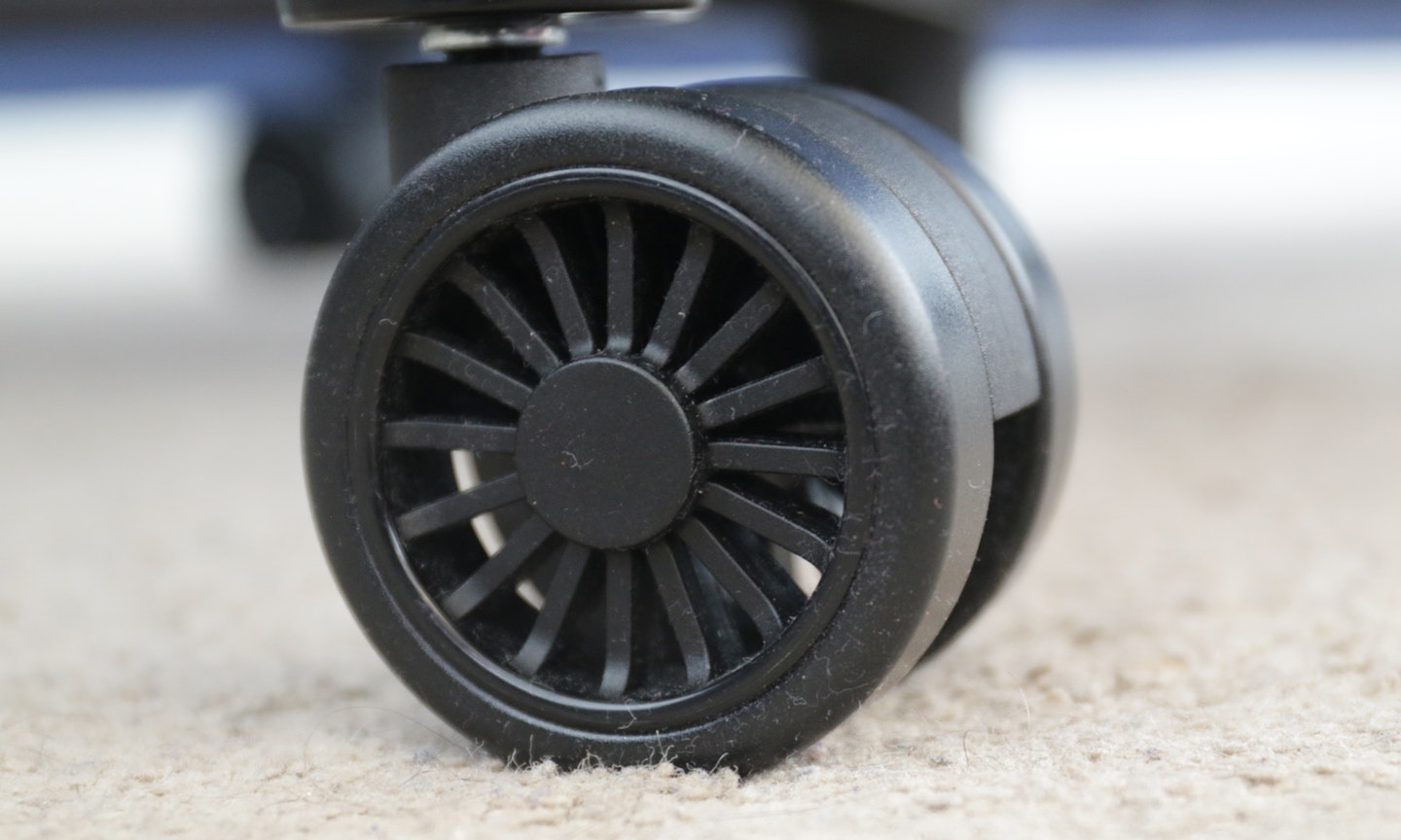 Anda Seat Kaiser 2 gaming chair wheels