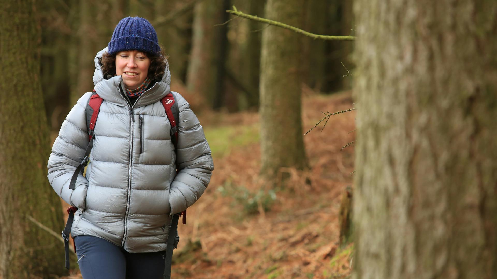 Down jacket feathers clearance clumped