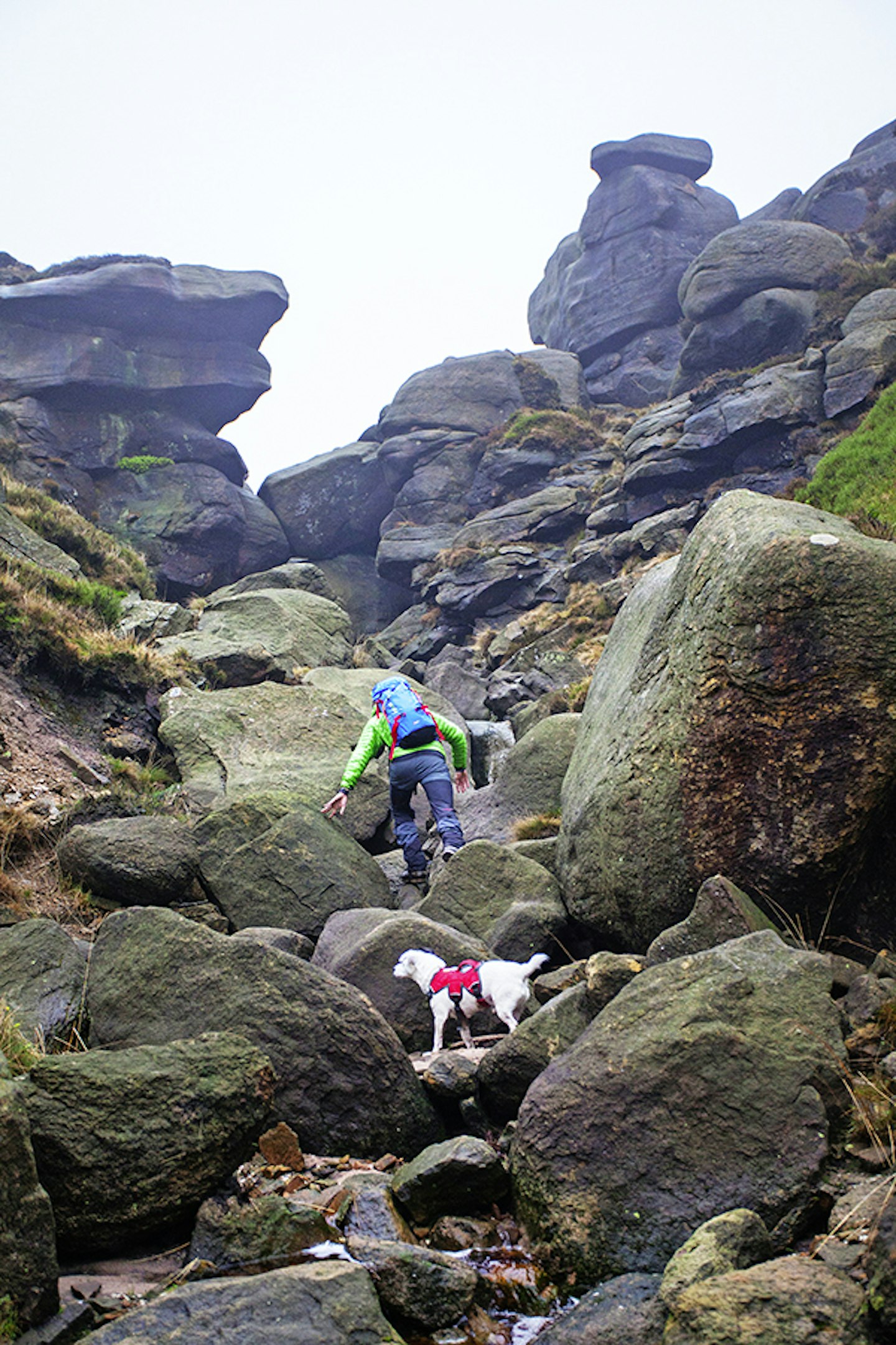 This route includes some general bouldery clambering – it’s all good fun!