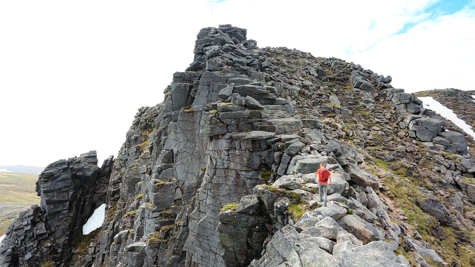 How to scramble the Fiacaill Ridge, Cairngorms | LFTO