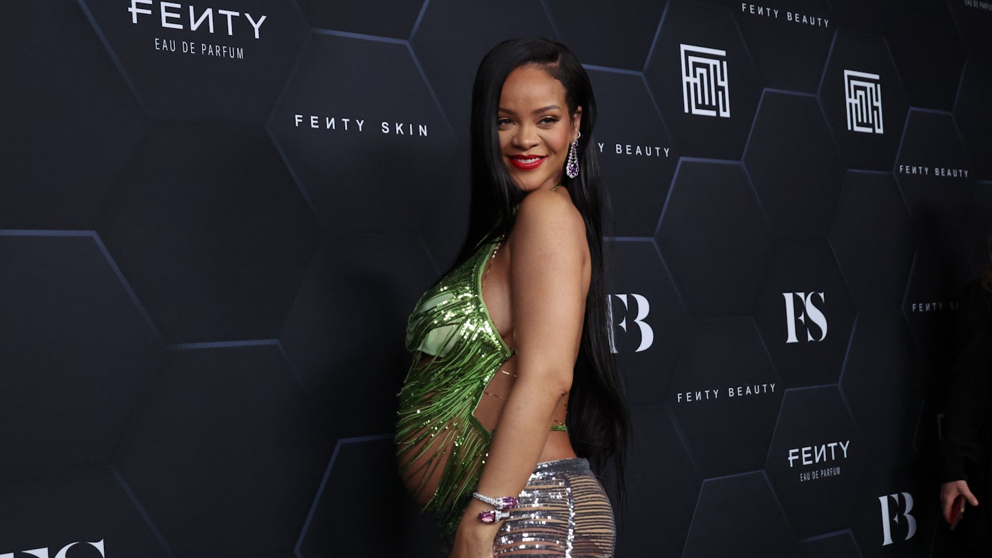 Rihanna Knows There Is No 'Right Way' To Dress During Pregnancy Rihanna Knows There Is No 'Right Way' To Dress During Pregnancy