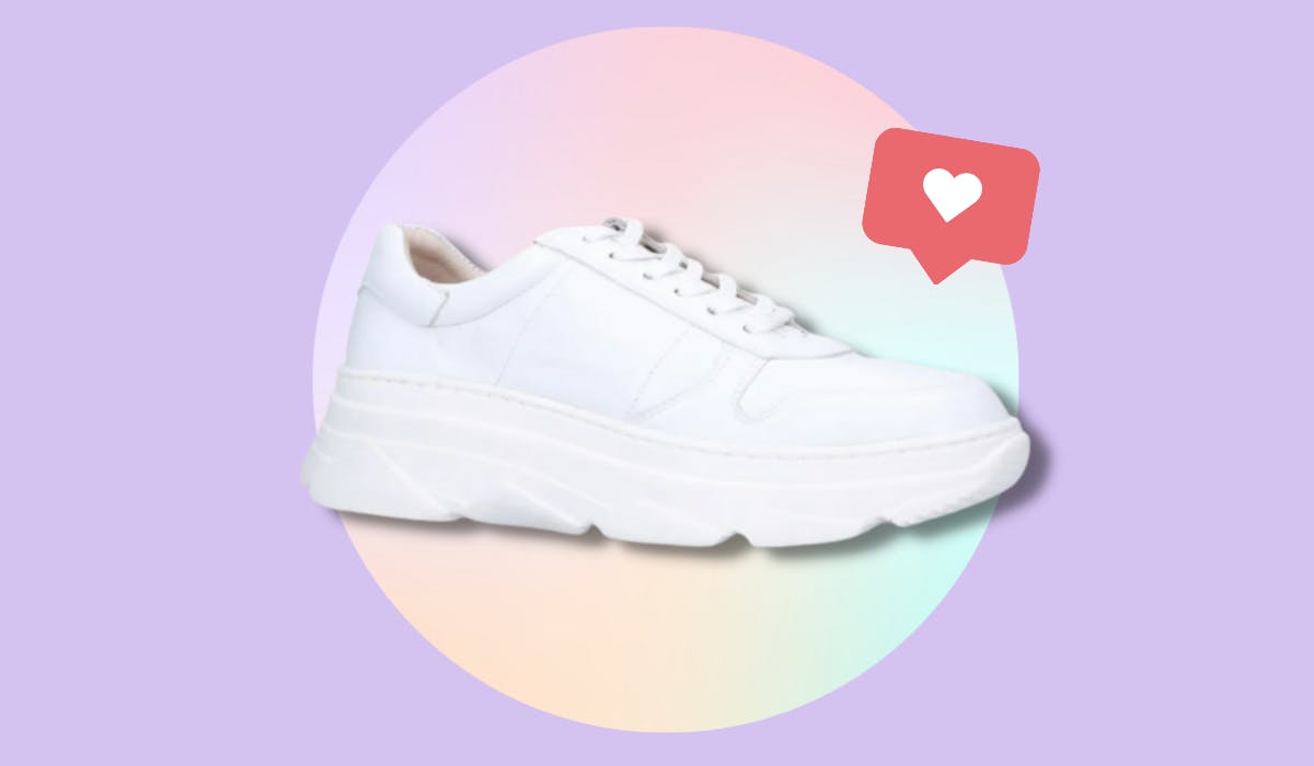 vm trainers white