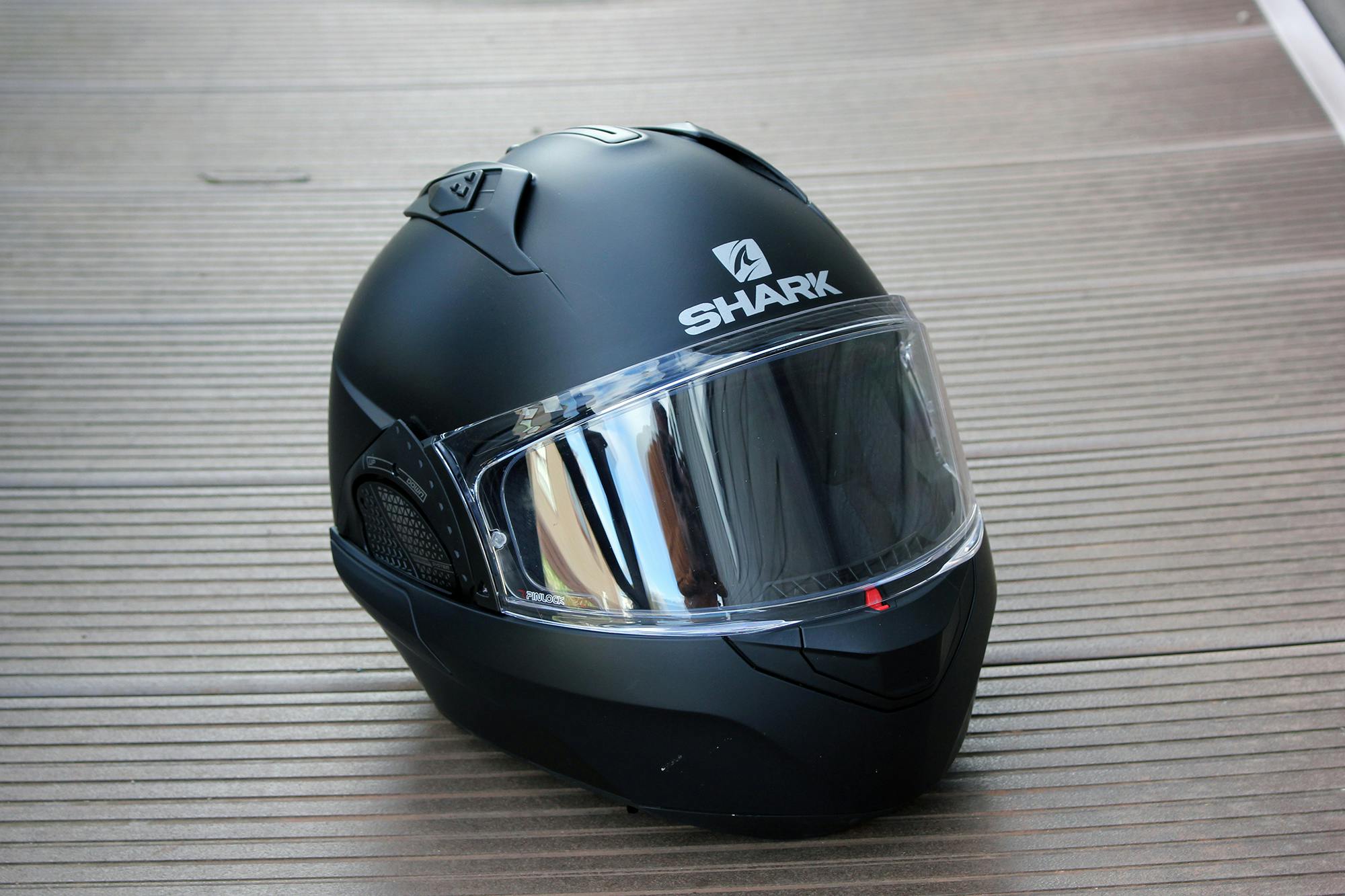 shark evo gt helmet review