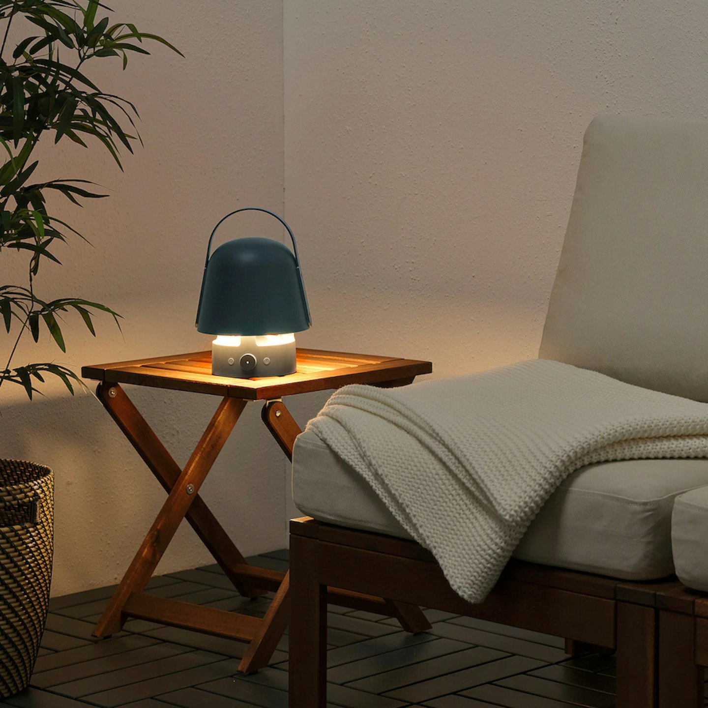 Outdoor lamp 1