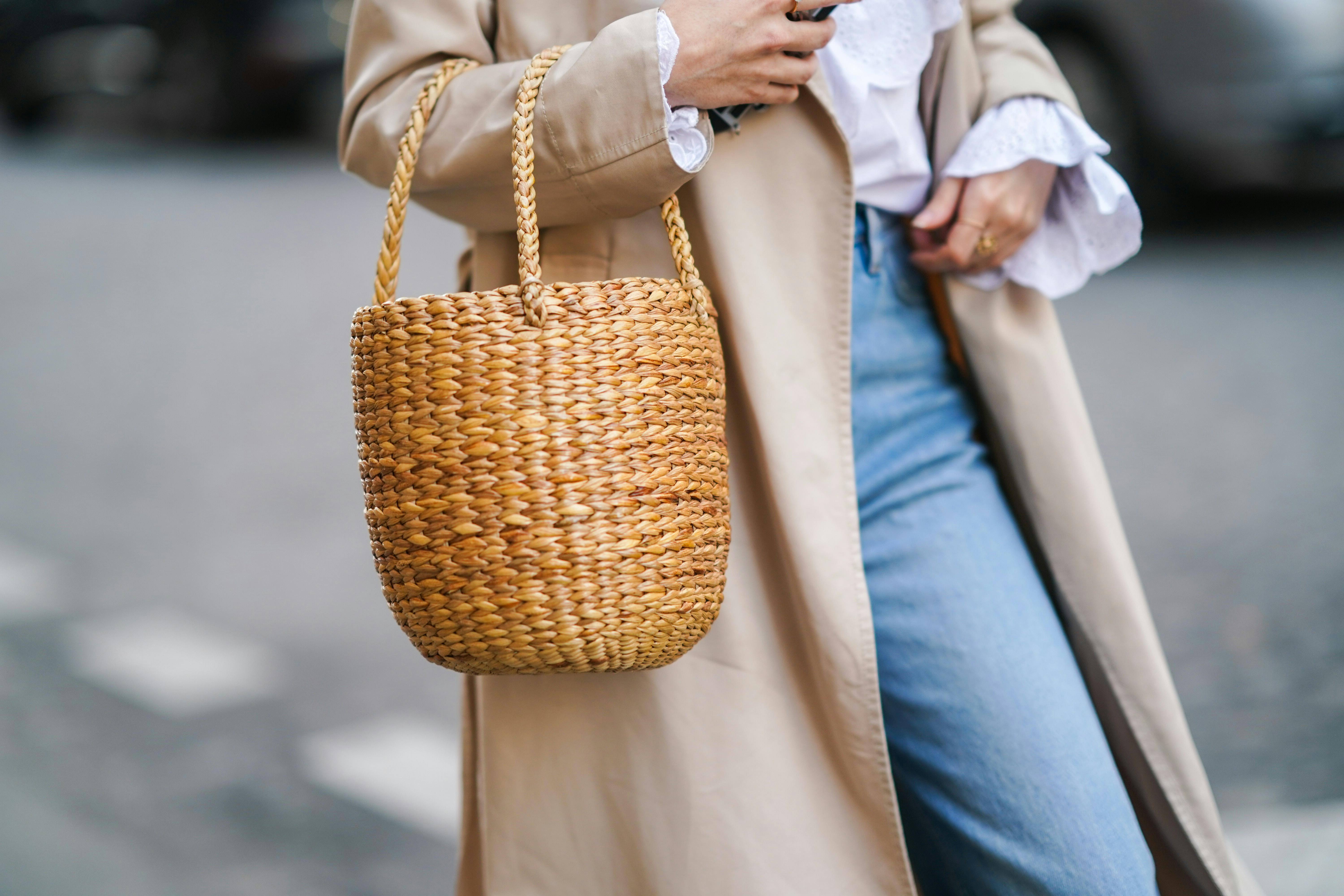 Grass Woven Leather Designer Basket Bag For Women Trendy, Spacious, And  Perfect For Beach And Holiday Use From Plpaa, $150.77 | DHgate.Com