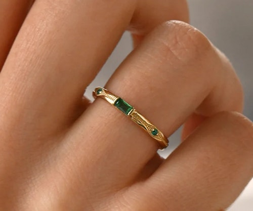 Best Emerald Engagement Rings