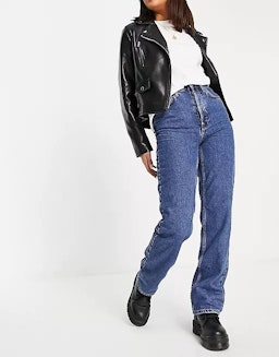 The Best Jeans For Women: A Guide to Finding Perfect Jeans