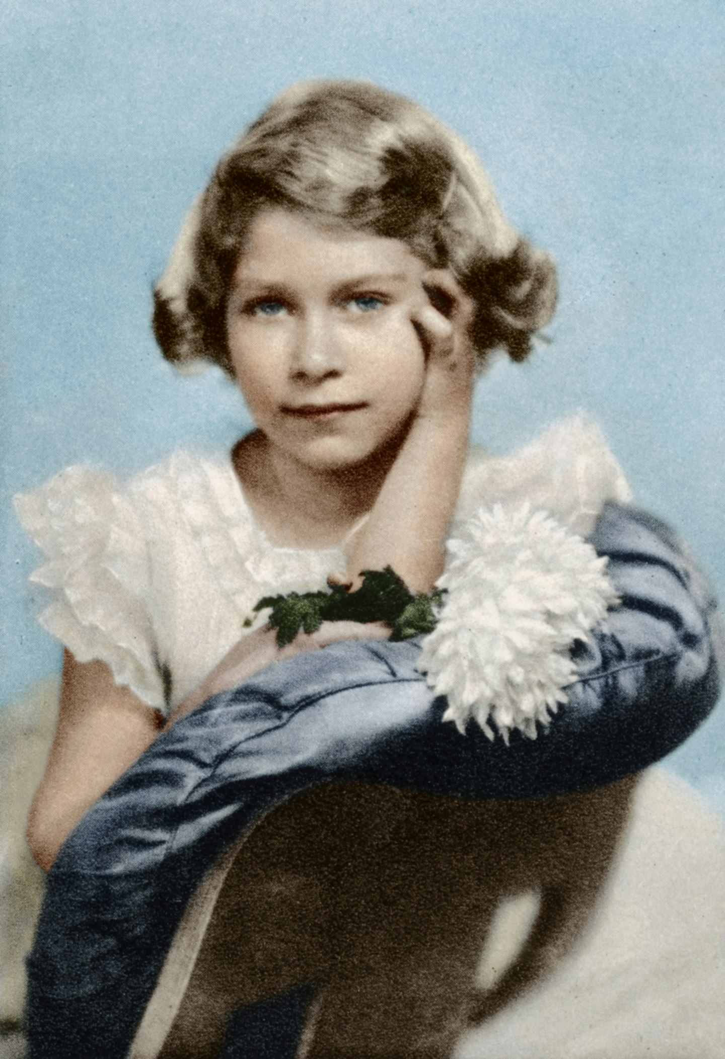 20 Pictures Of A Young Queen Elizabeth II: From A Toddler To A Young Woman