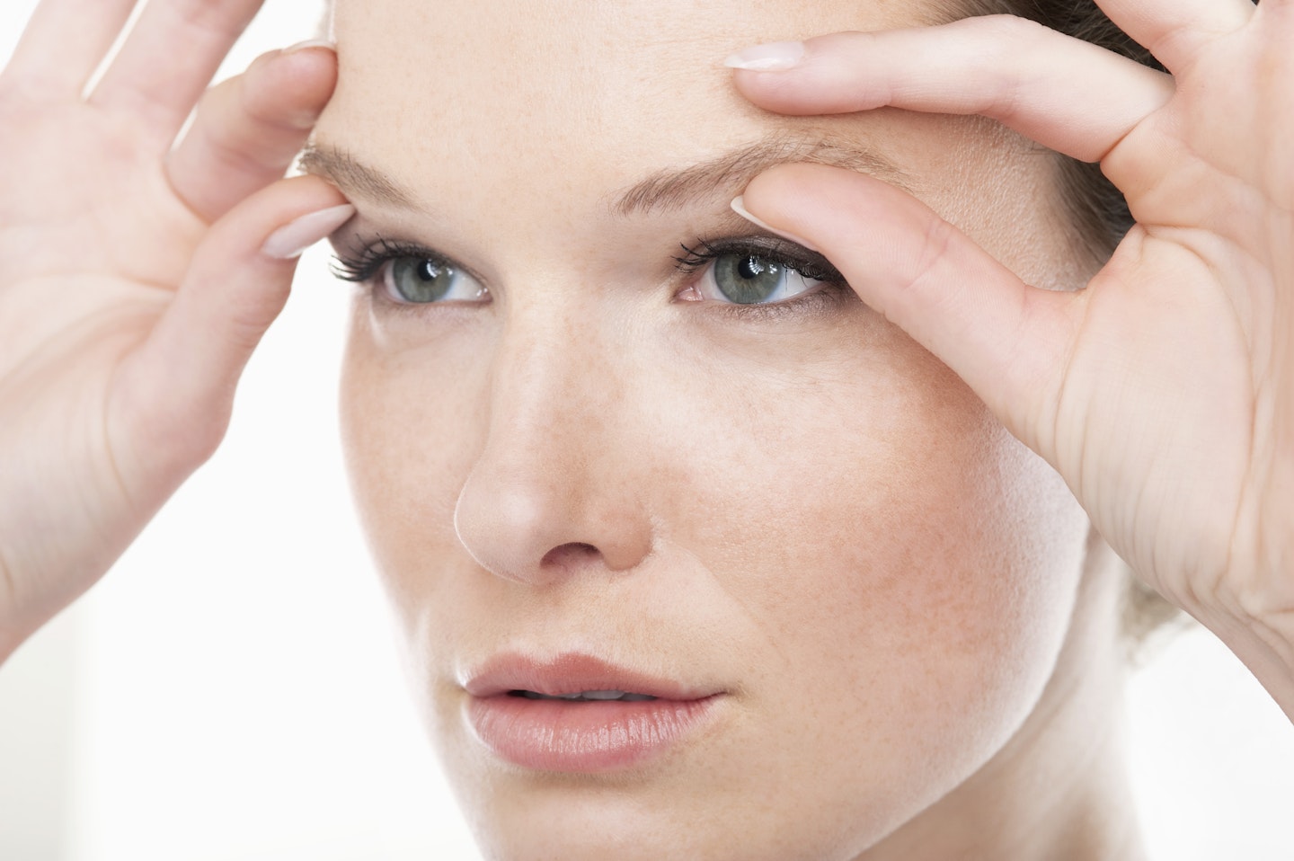 Massaging your brows