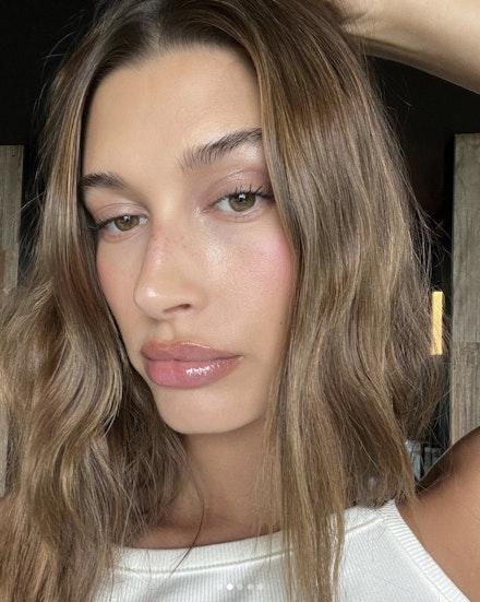 Hailey Bieber Just Showcased Her Freckles And We Are Envious | Grazia