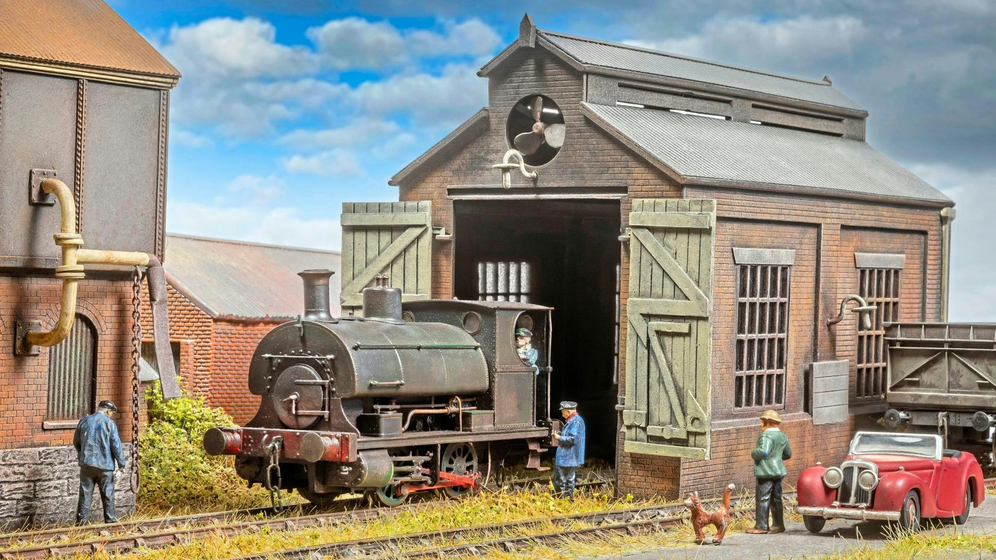 Two Engine Shed How To: Build a Classic Engine Shed Kit | Model Rail