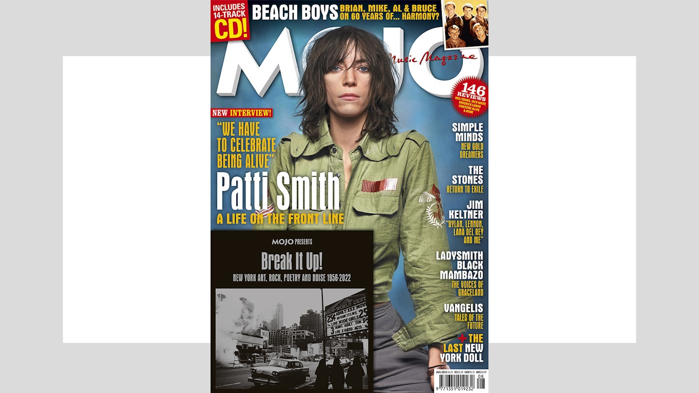 MOJO 345 magazine cover, featuring Patti Smith