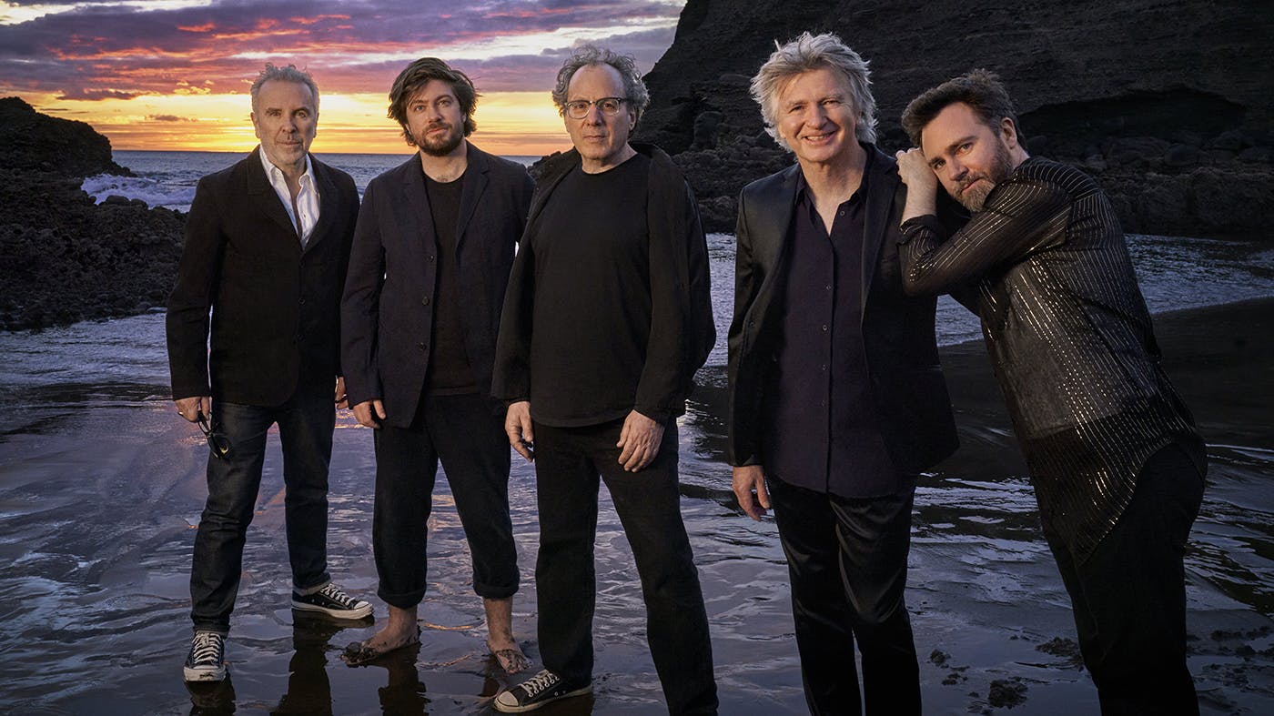 Crowded House Interviewed “I take responsibility for making some quite