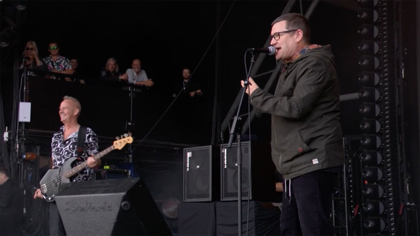 Paul Heaton At Glastonbury Review Fatboy Slim joins Housemartins bandmate