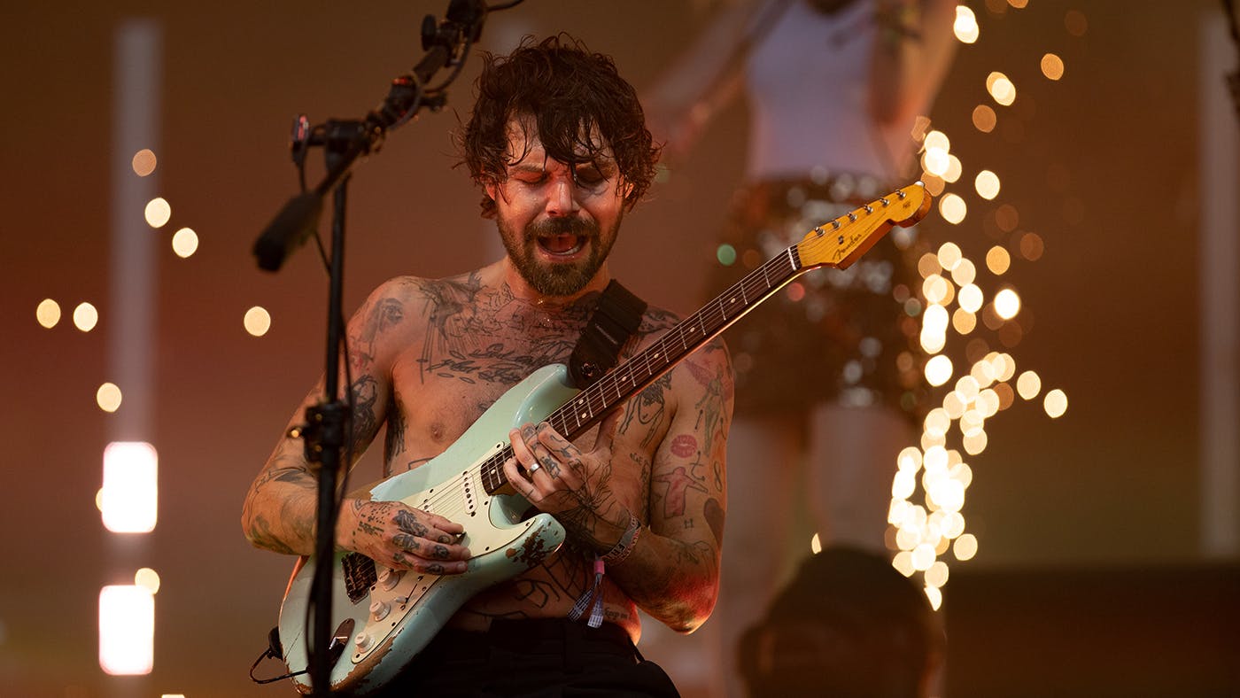 Video Interview: Biffy Clyro talks fight with Nine Inch Nails, success in  America, image size:1440x810