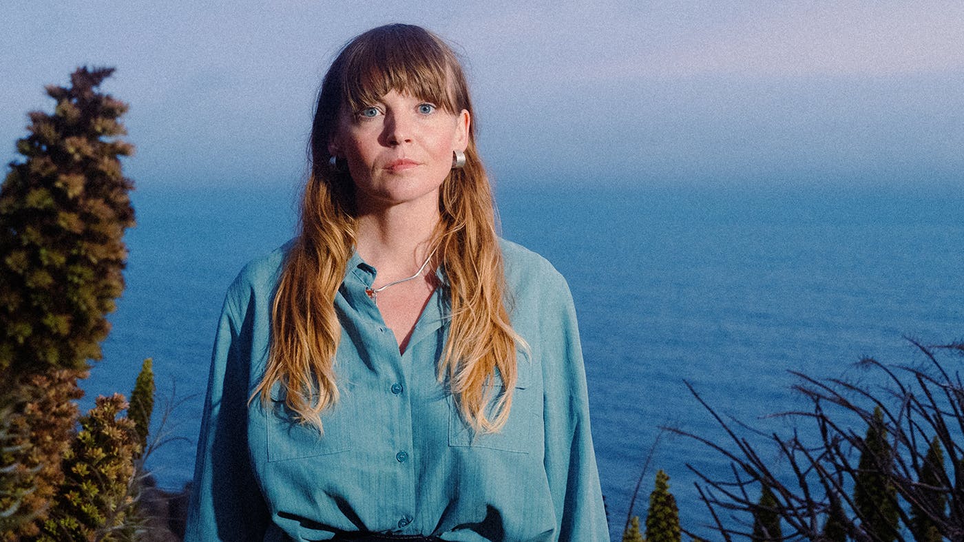 Courtney Marie Andrews – Valentine Reviewed: Singer songwriter gets subtly experimental