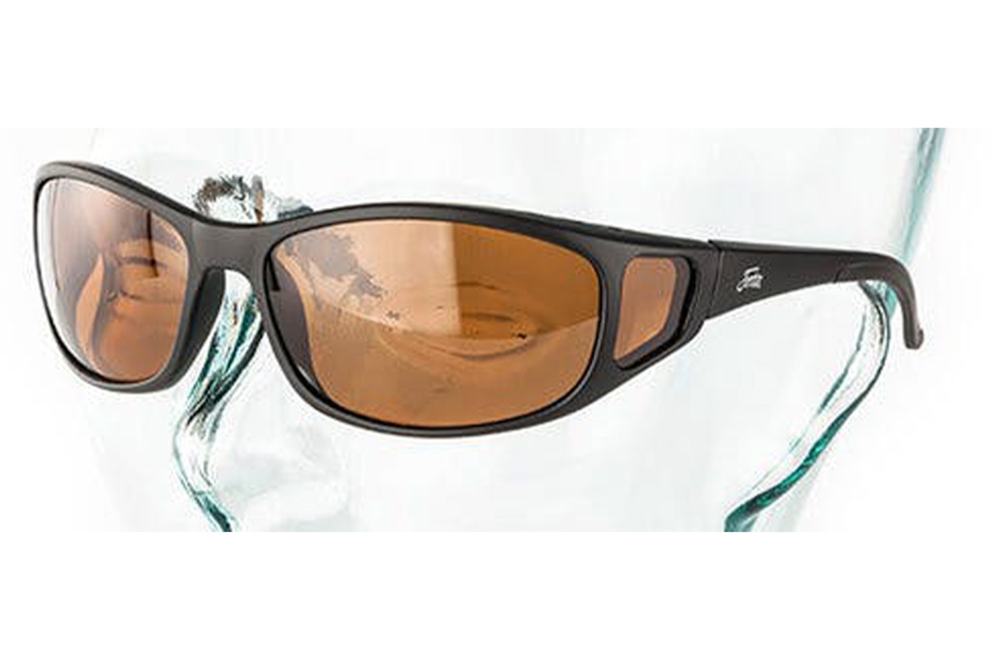 A guide to the best polarised sunglasses for fishing