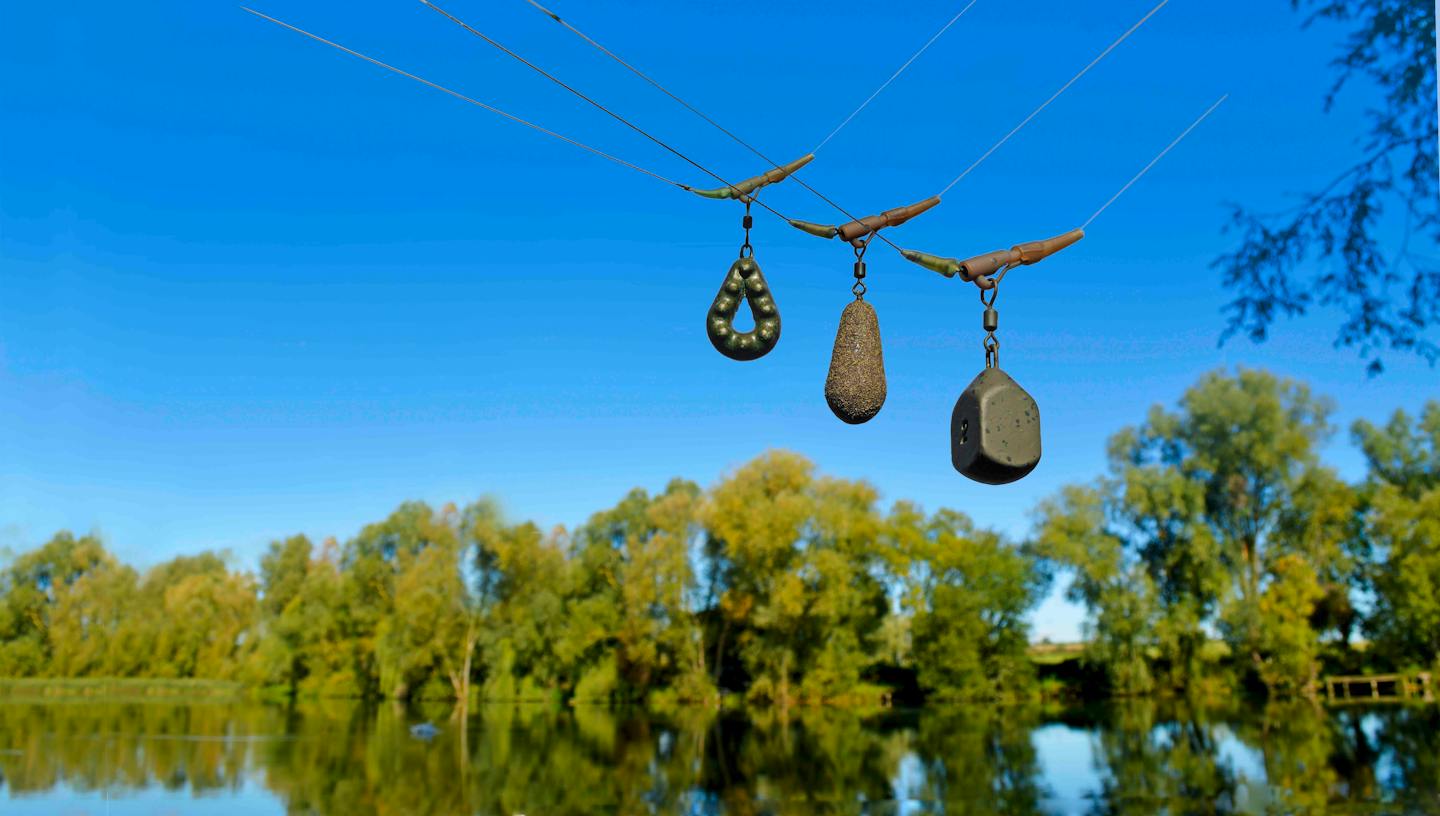 Carp Back Leads – 30g Weights, Black Camo, Smooth Or Textured – Choose 10,15,20 Pack