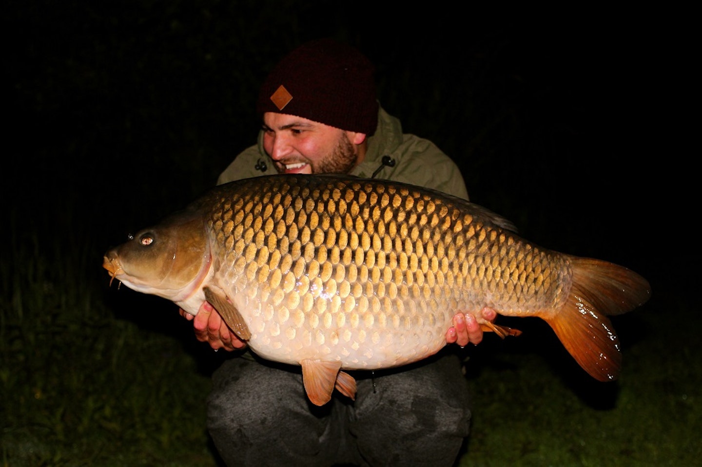 Craig Mortimer with a 28lb common