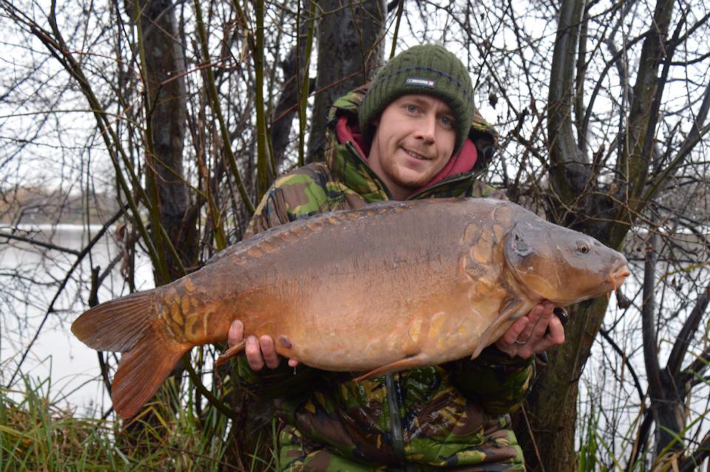 A 26lb Farlows mirror