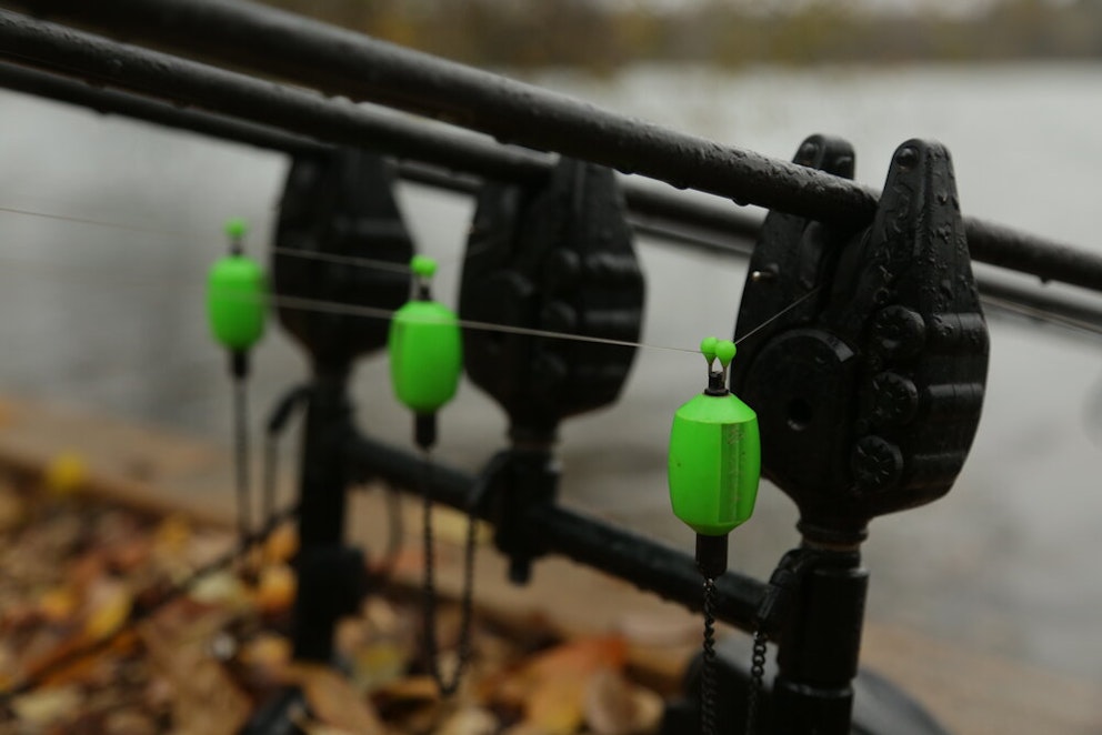 When to use tight or slack lines for carp fishing Angling Times