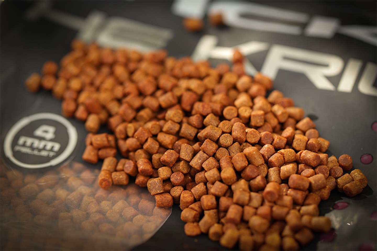 Sticky Krill pellets