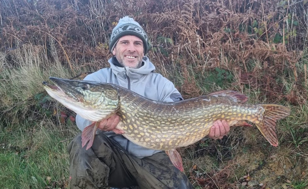 Fishing Near Me Best Pike Fishing Lakes Angling Times