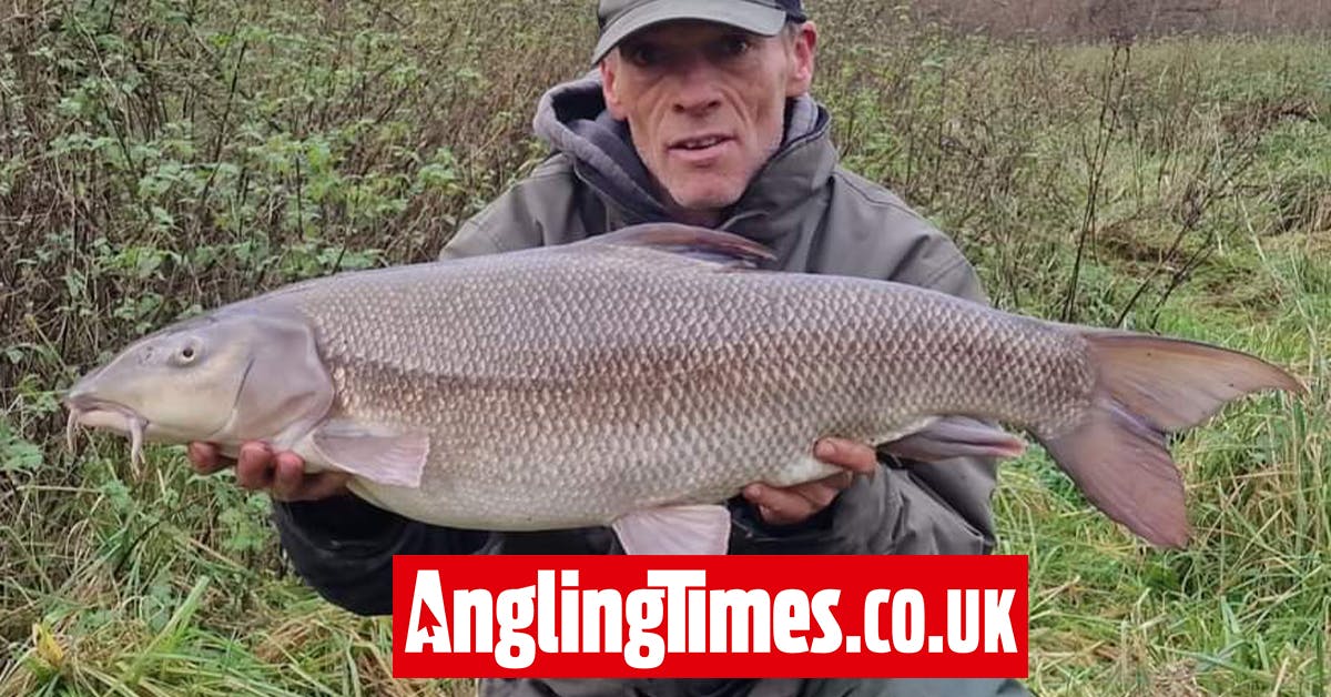 New record barbel at renowned Throop Fishery Angling Times