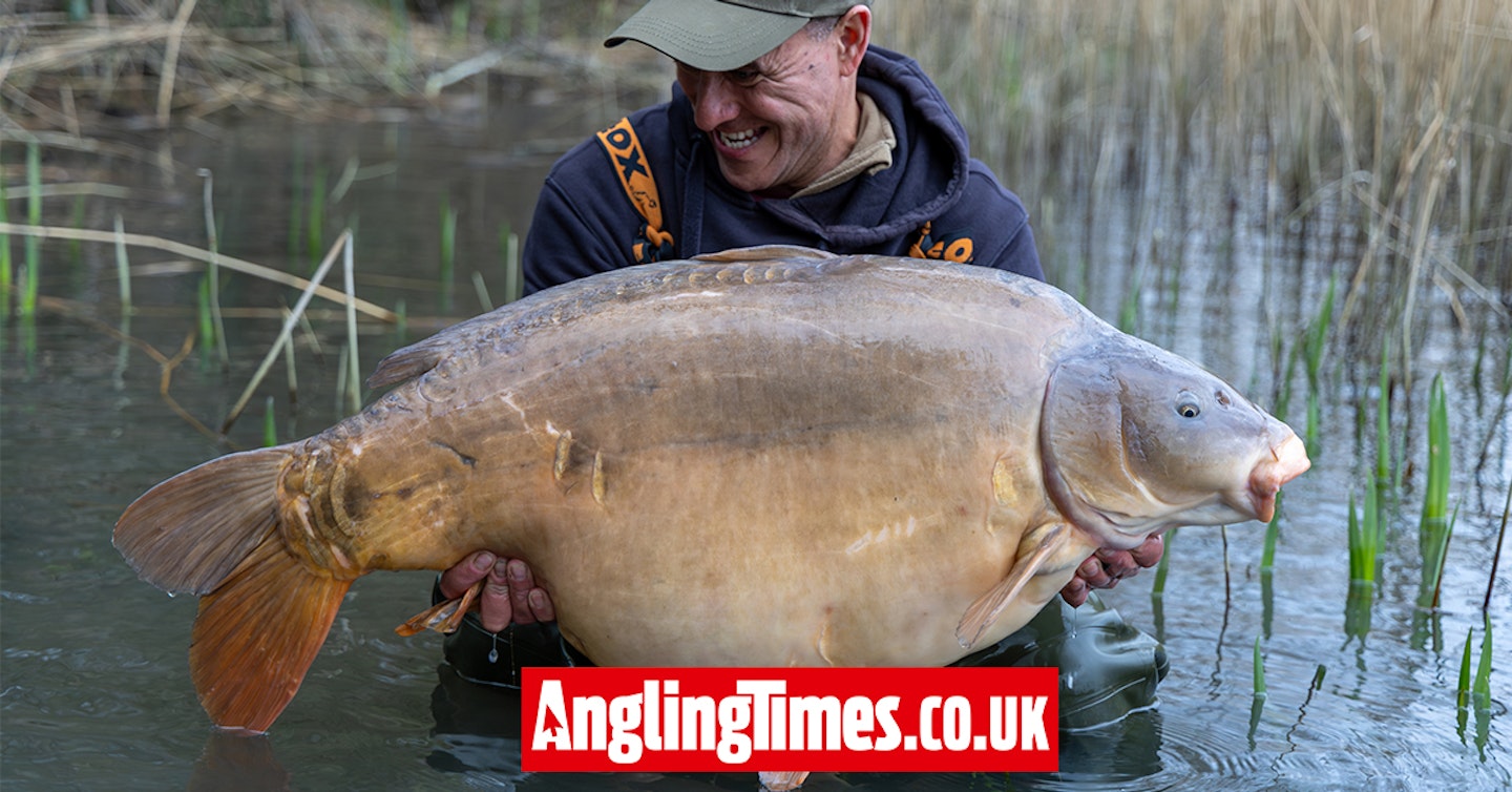 59lb 12oz mirror tops incredible hit of giant UK carp