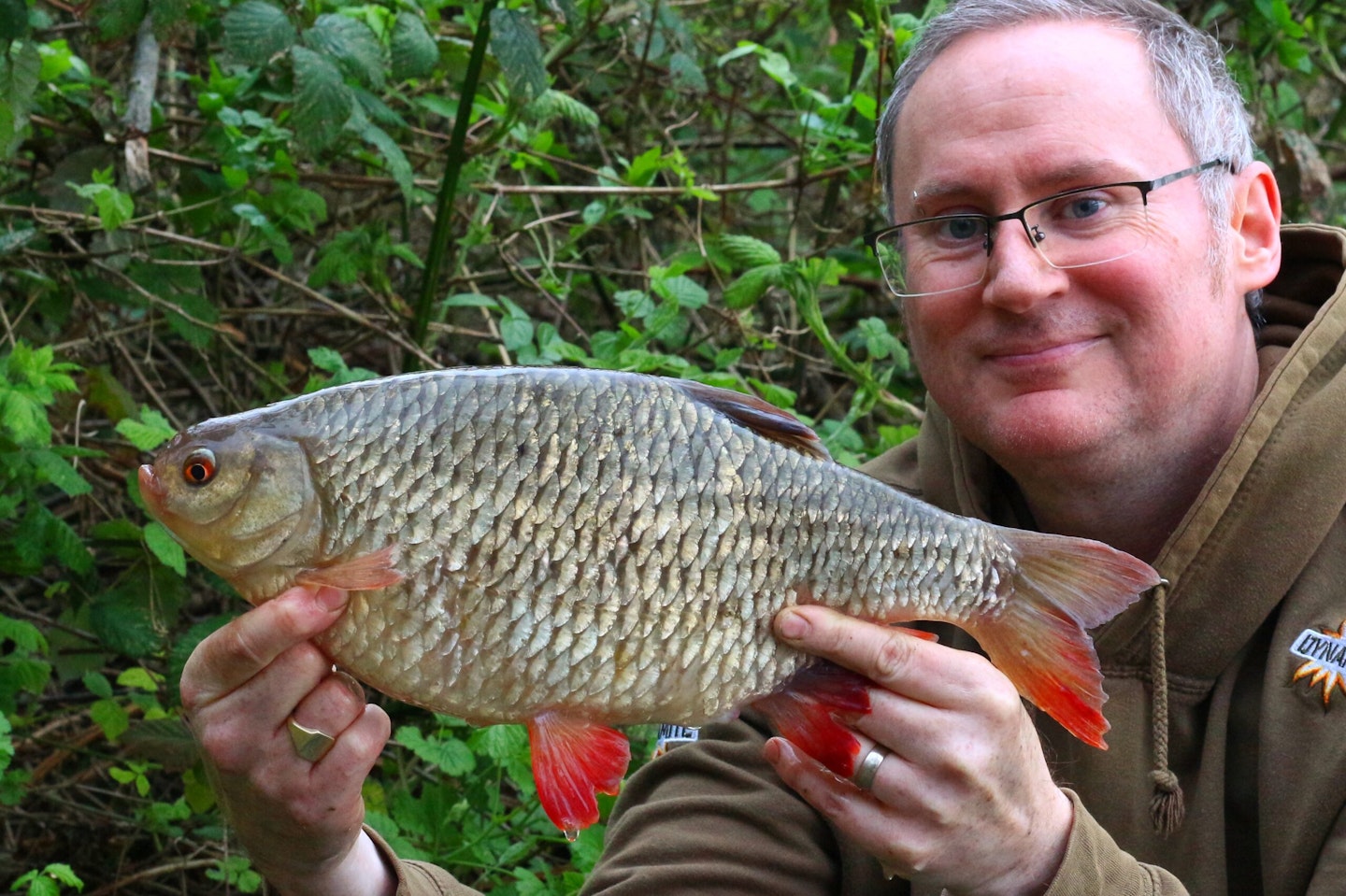 Kevin Sanders and his 3lb 3oz rudd in all its glory.