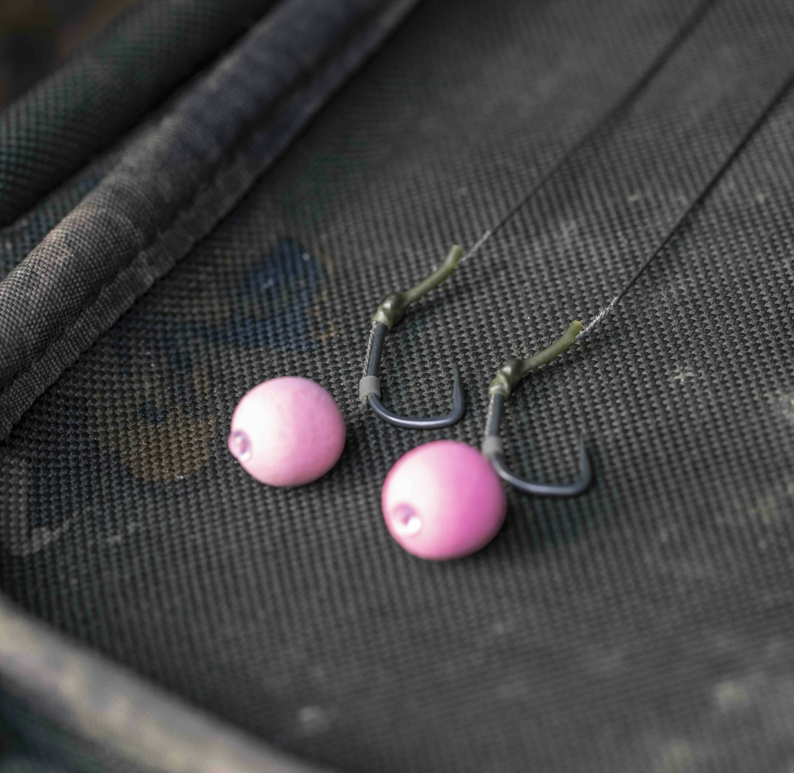 A simple rig will always be less prone to tangling.