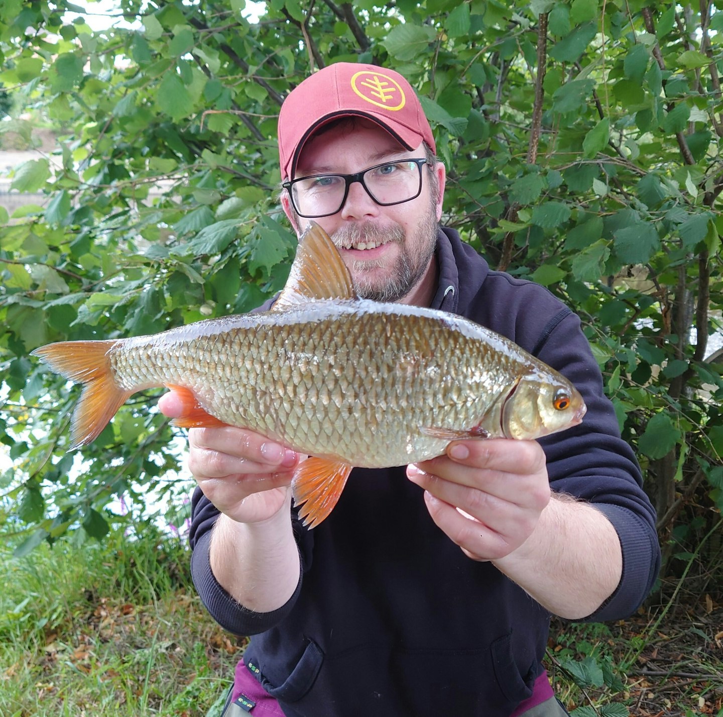 Ian with his 3lb Severn roach