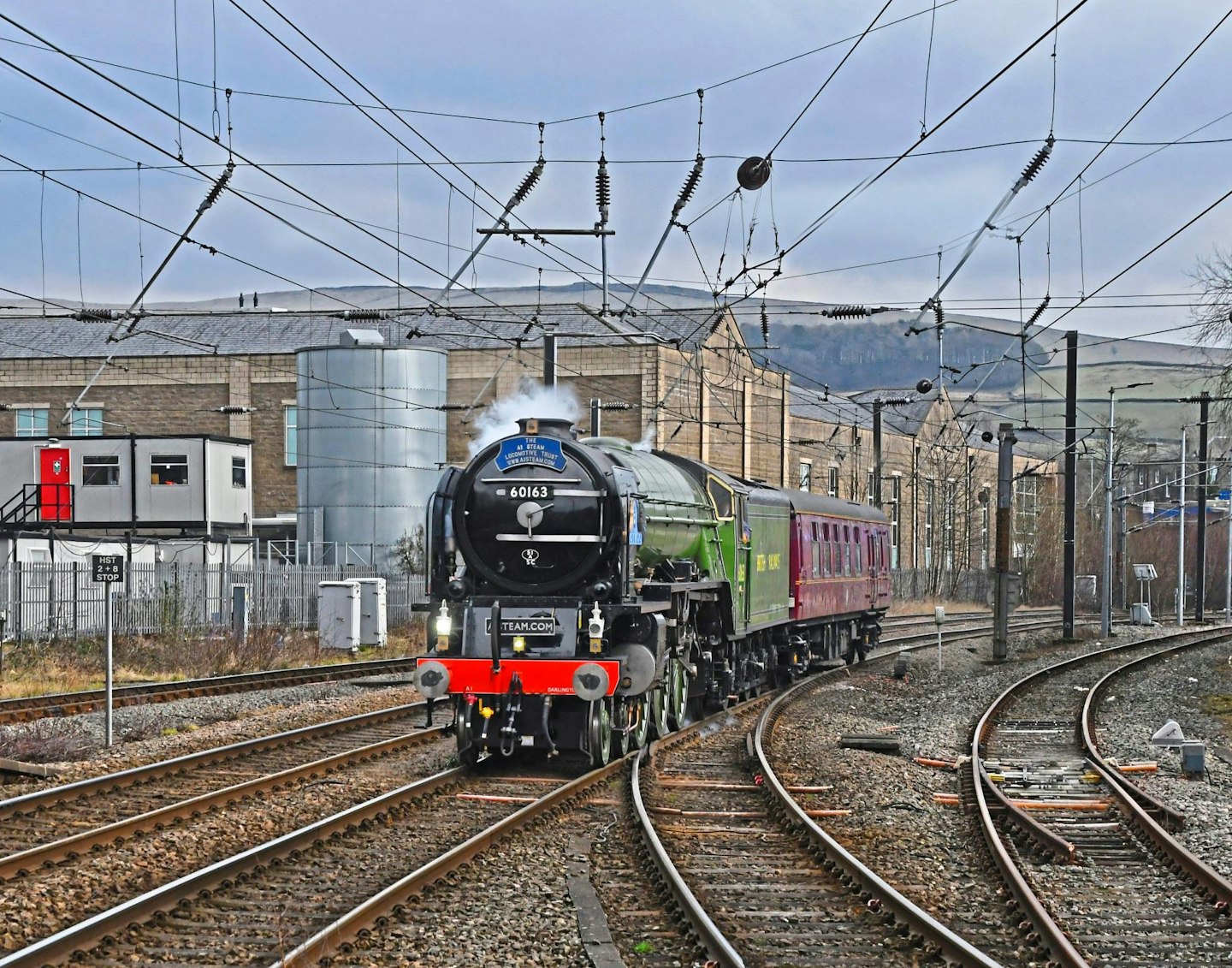 ‘A1’ No. 60163 Tornado passes through Skipton en route to Carnforth on March 7. EDDIE BOBROWSKI