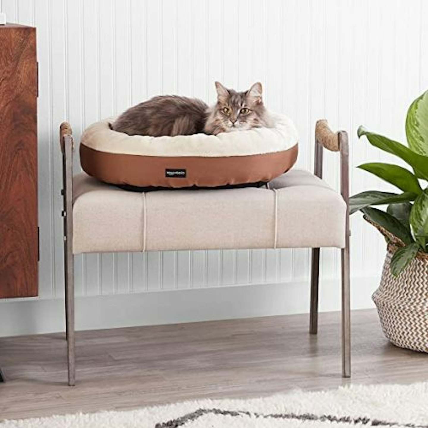 Amazon Basics Round Pet Bed