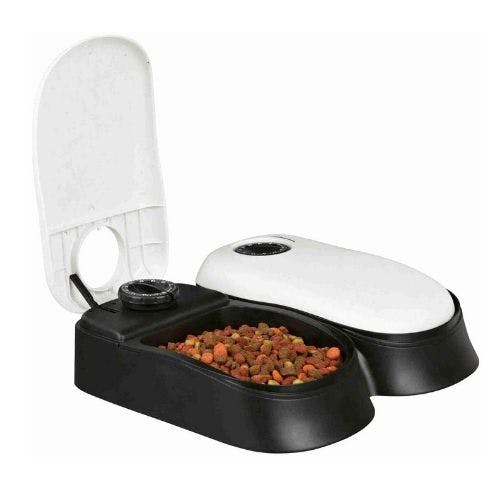 Cat food shop timer dispenser argos