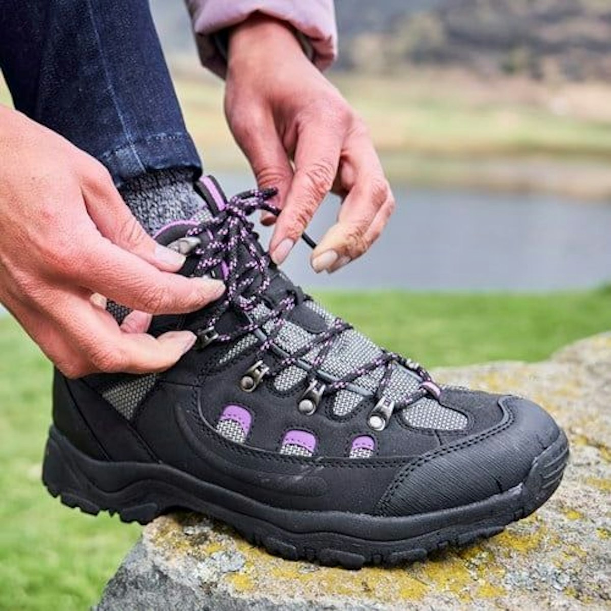 Women’s dog walking boots for happy strolls UK 2024