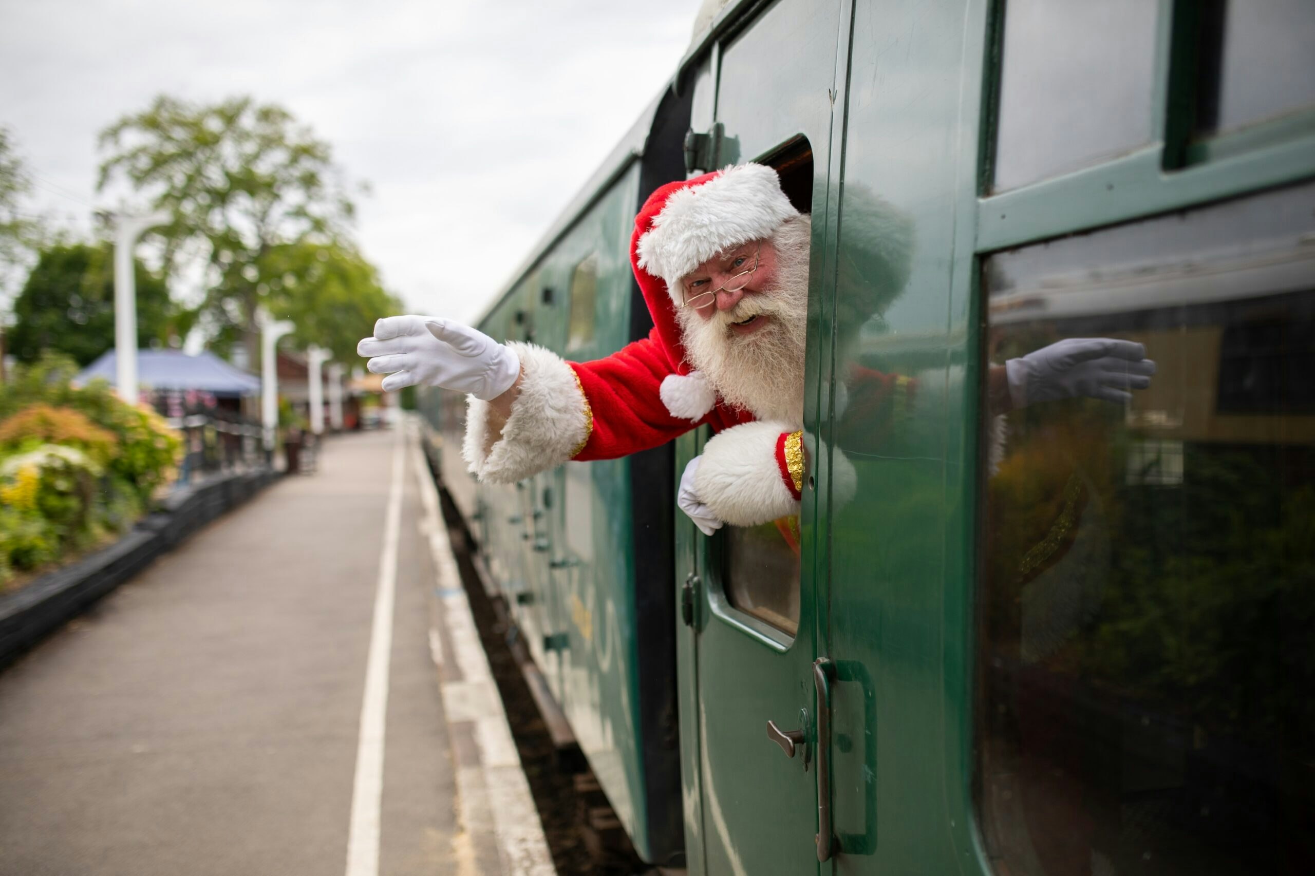 Kent & East Sussex Railway Santa Special Christmas family days out