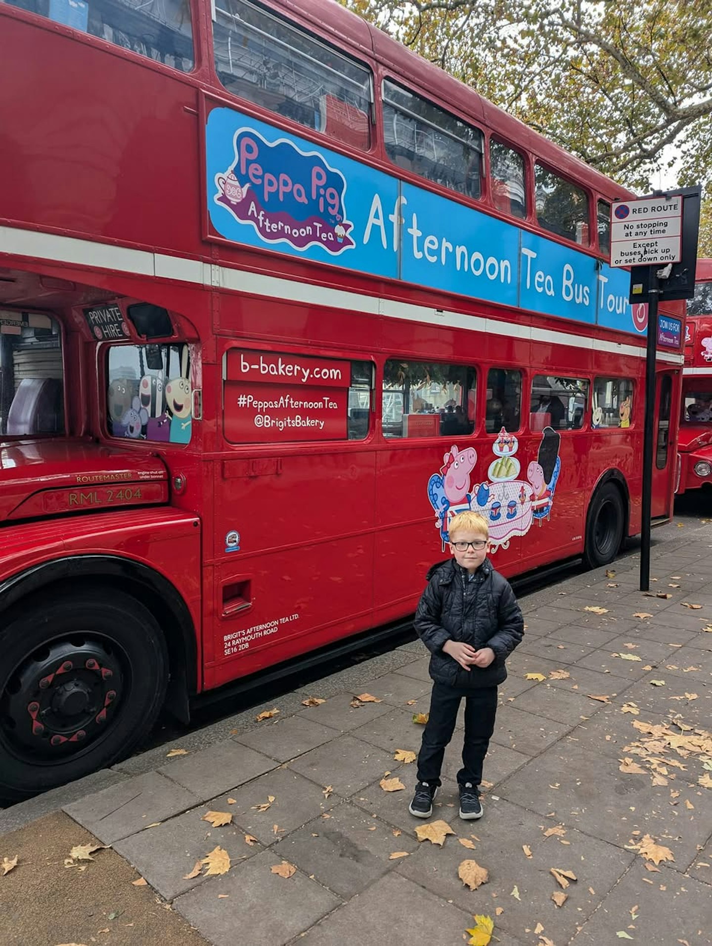 Peppa Pig Afternoon Tea Tour bus