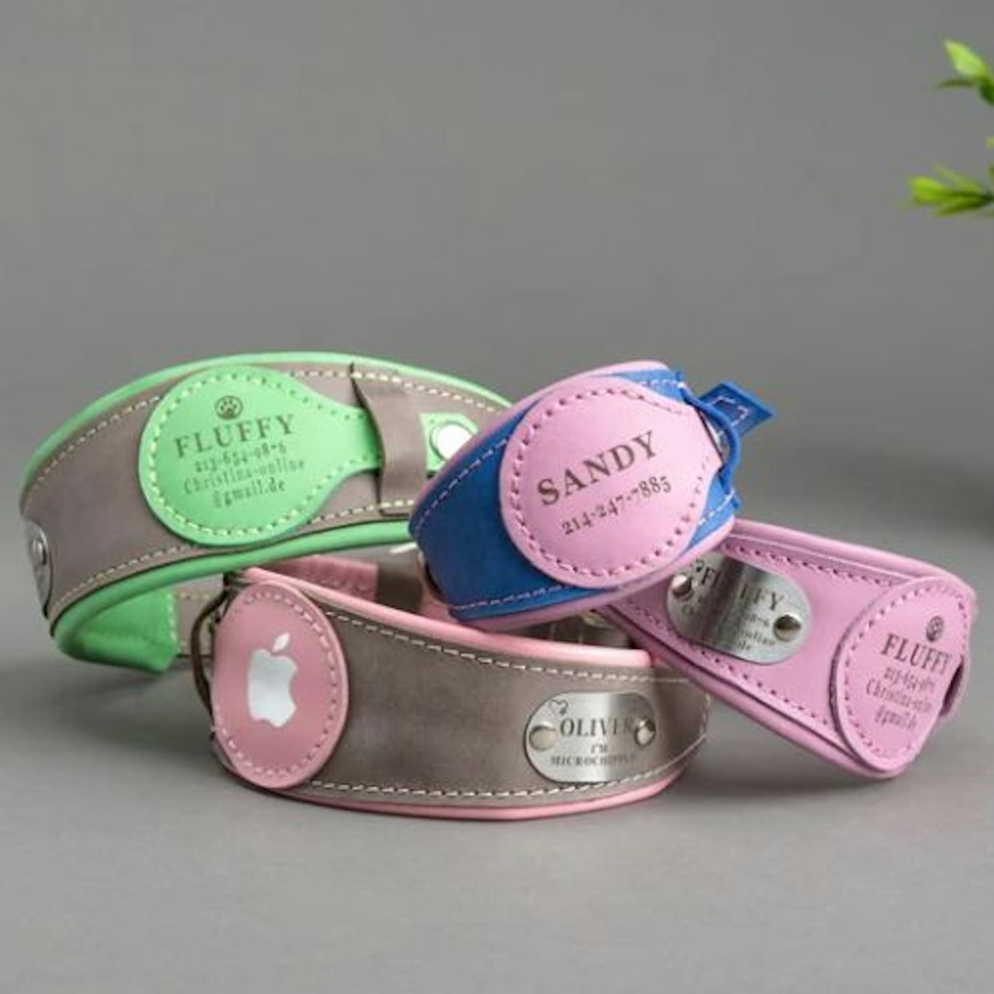 AGIOTAGE Leather Dog Collar with AirTag Holder