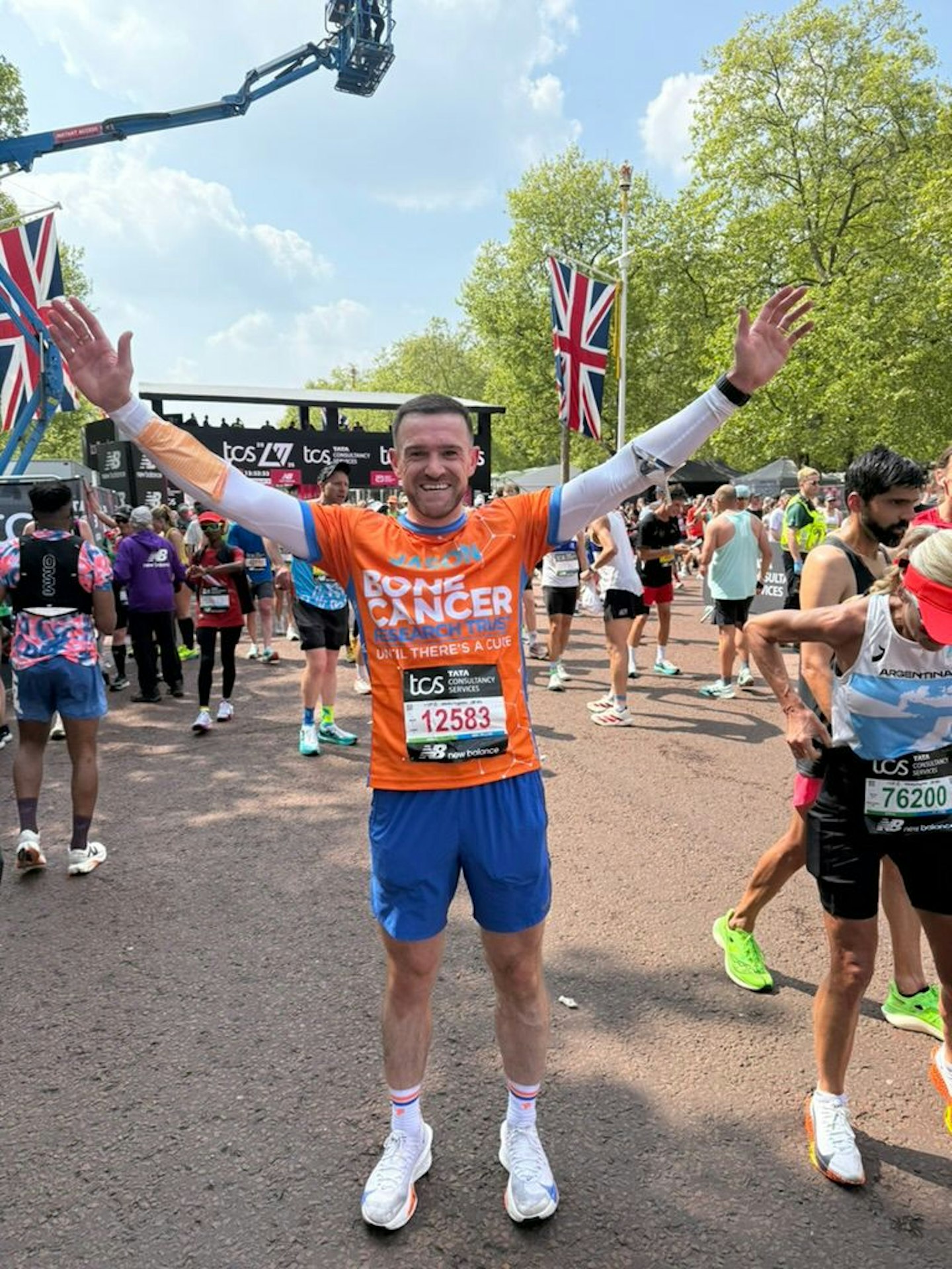 Ran marathon after bone cancer
