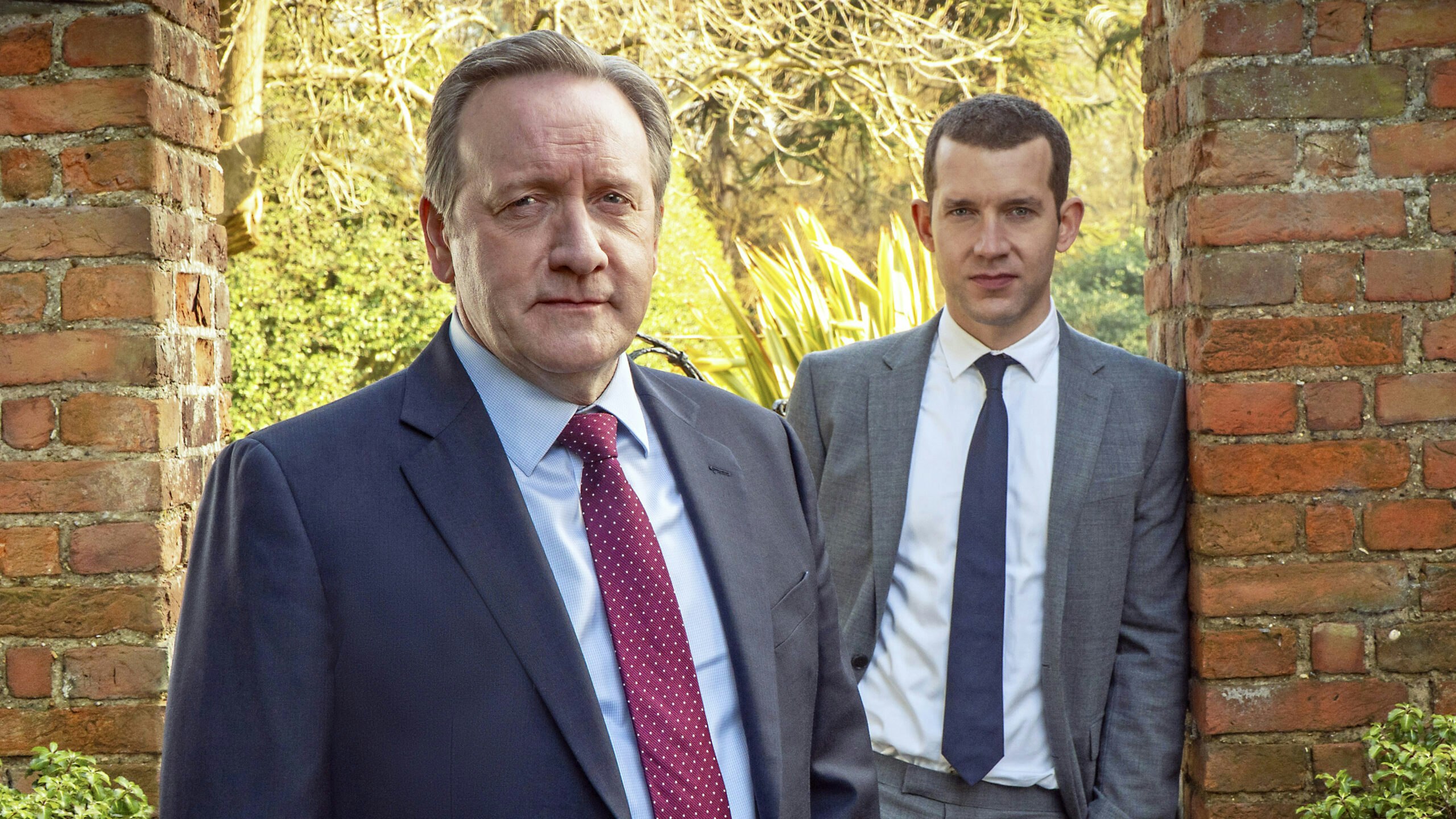 Who is in the cast of Midsomer Murders?