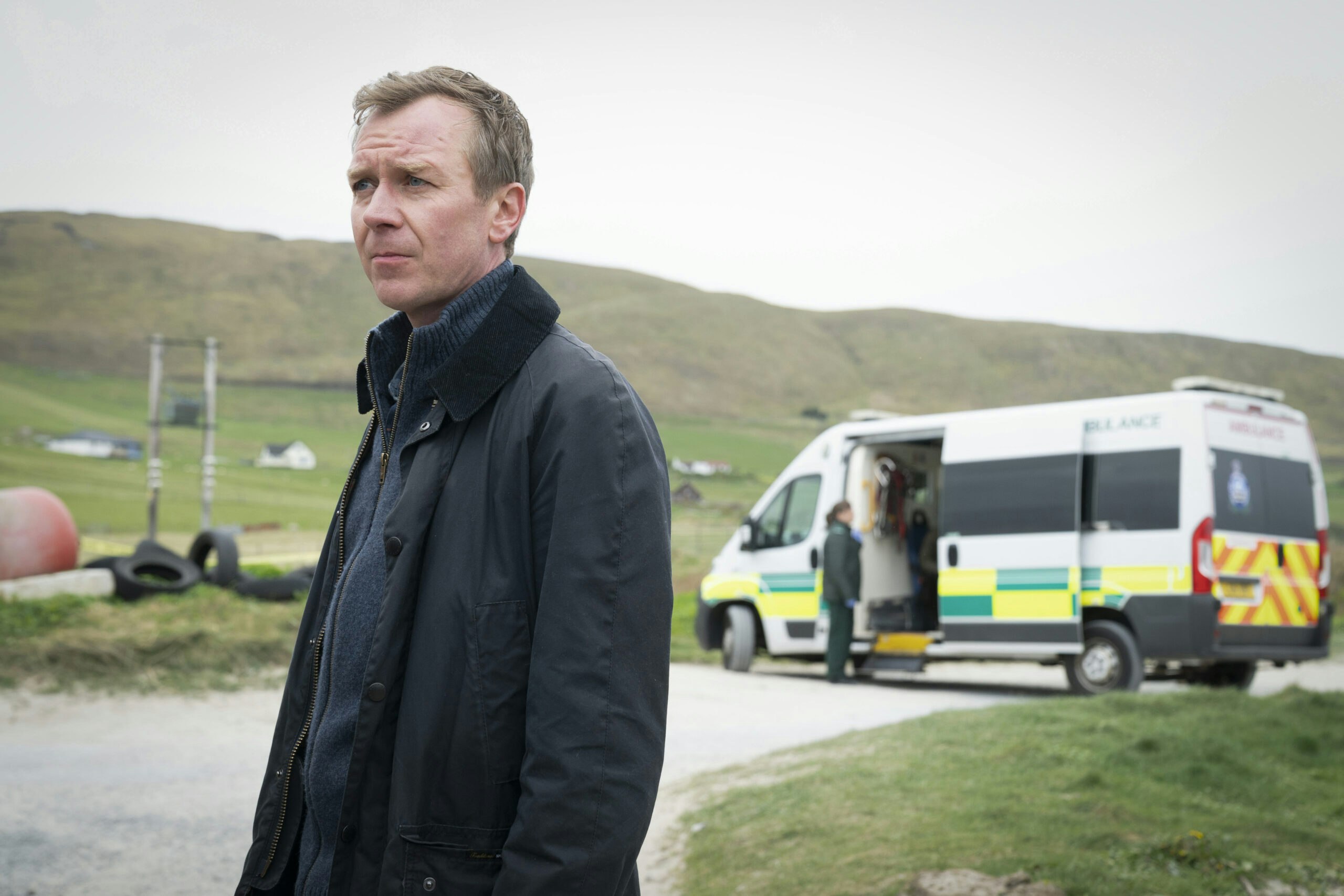 Steven Robertson as DC Sandy Wilson