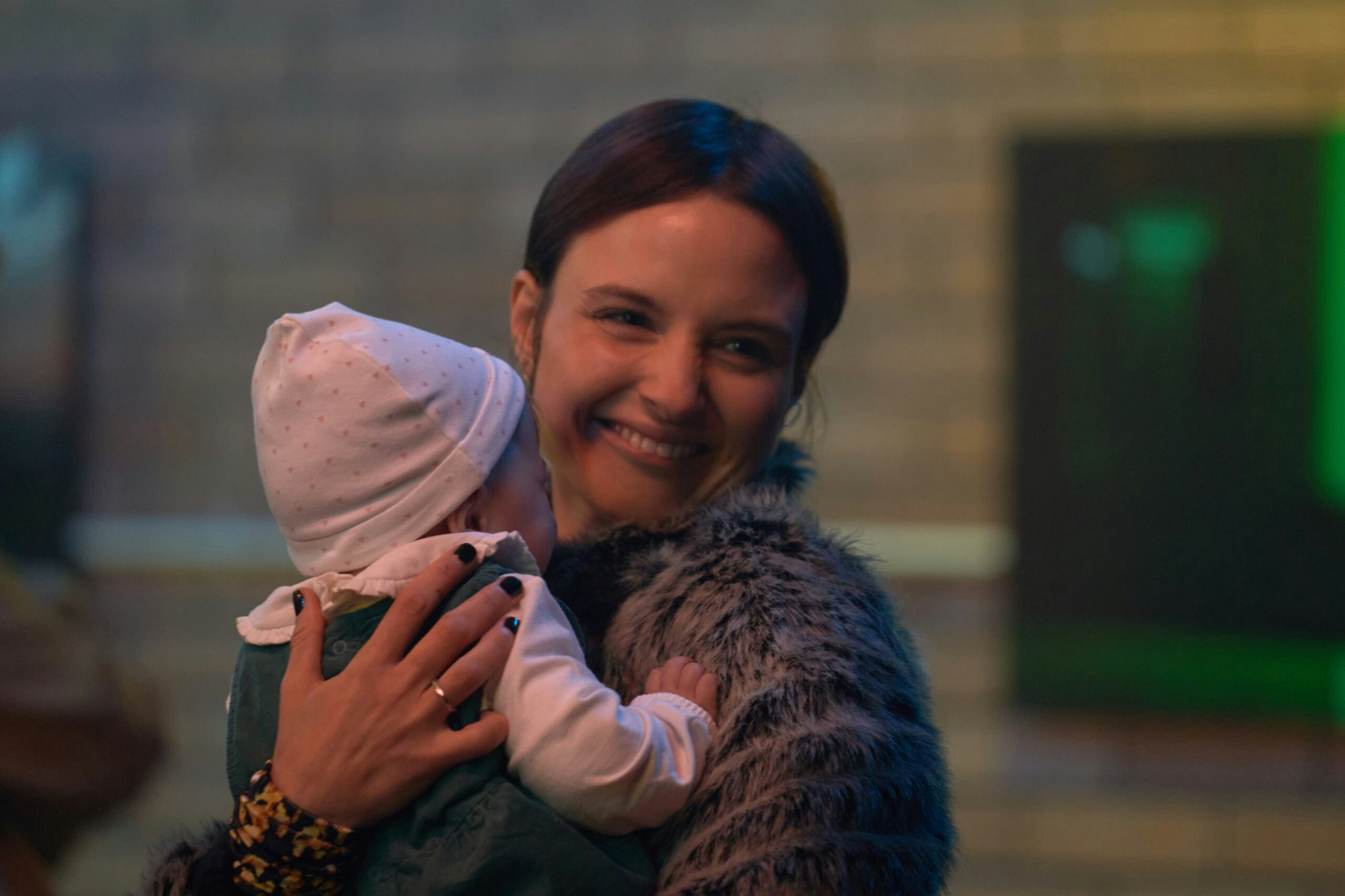 Anna Prochniak as Alina Piortriwska