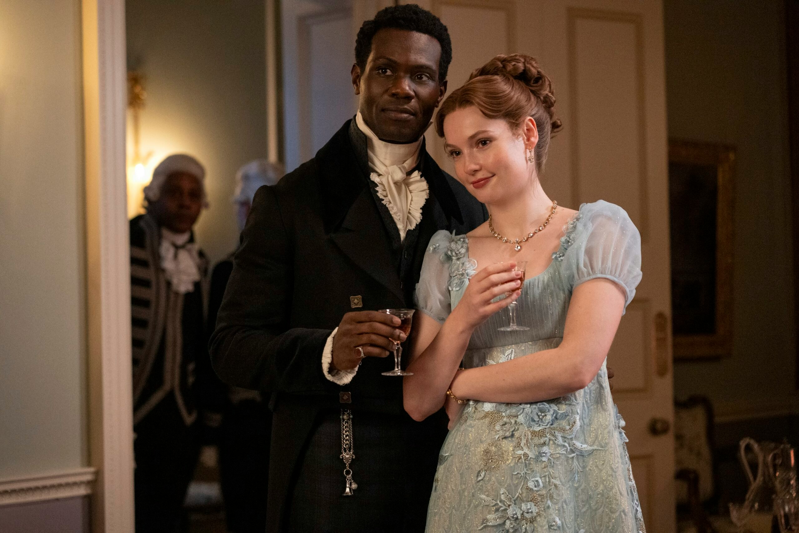 Victor Alli as John Stirling, Hannah Dodd as Francesca Bridgerton in Bridgerton.