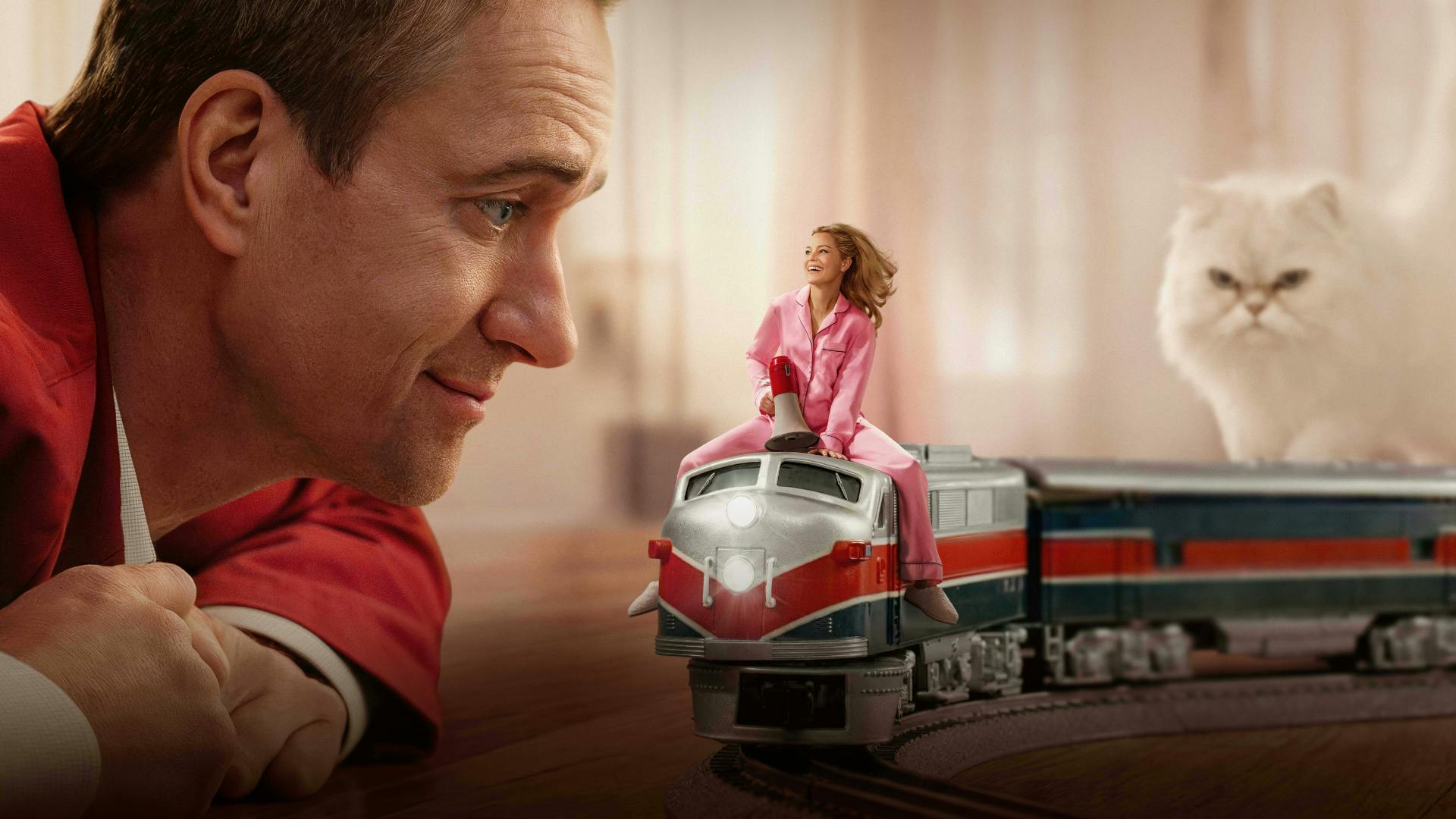 Matthew Macfadyen as Les Littlejohn and Elizabeth Banks as Lindy Littlejohn in The Miniature Wife